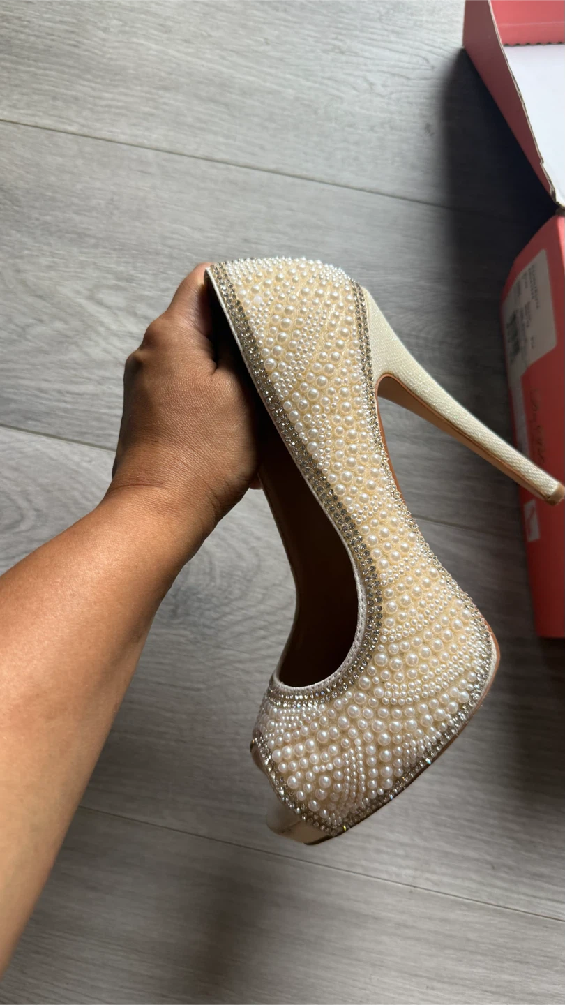 Women Heels 👠 size 7 check more pictures - photo 3