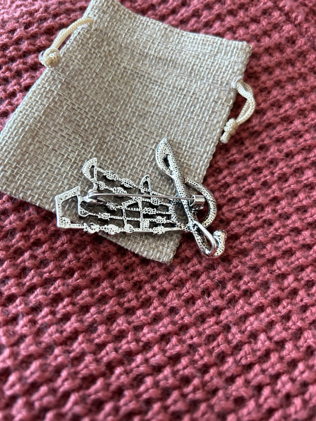 Music Note Brooch with Rhinestones - photo 2