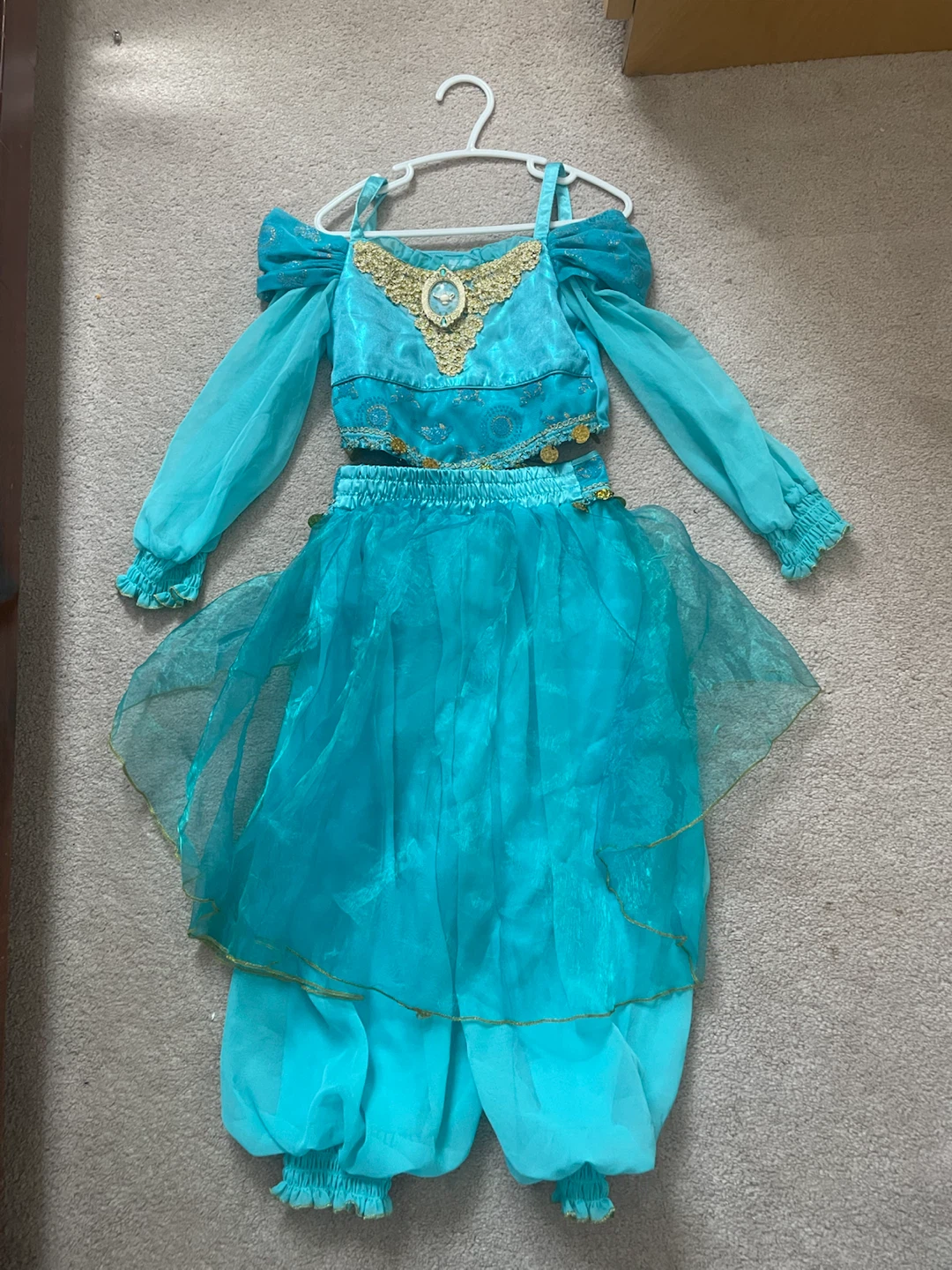 Girls Jasmine Costume size 4 in kids