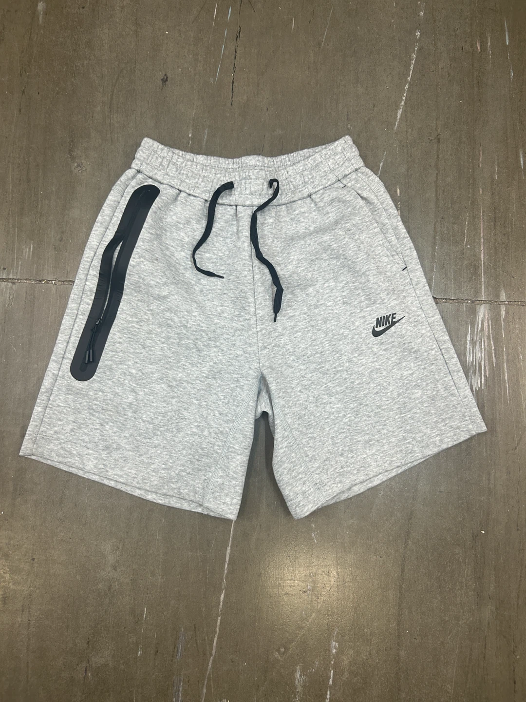 Nike Tech Fleece Shorts Grey