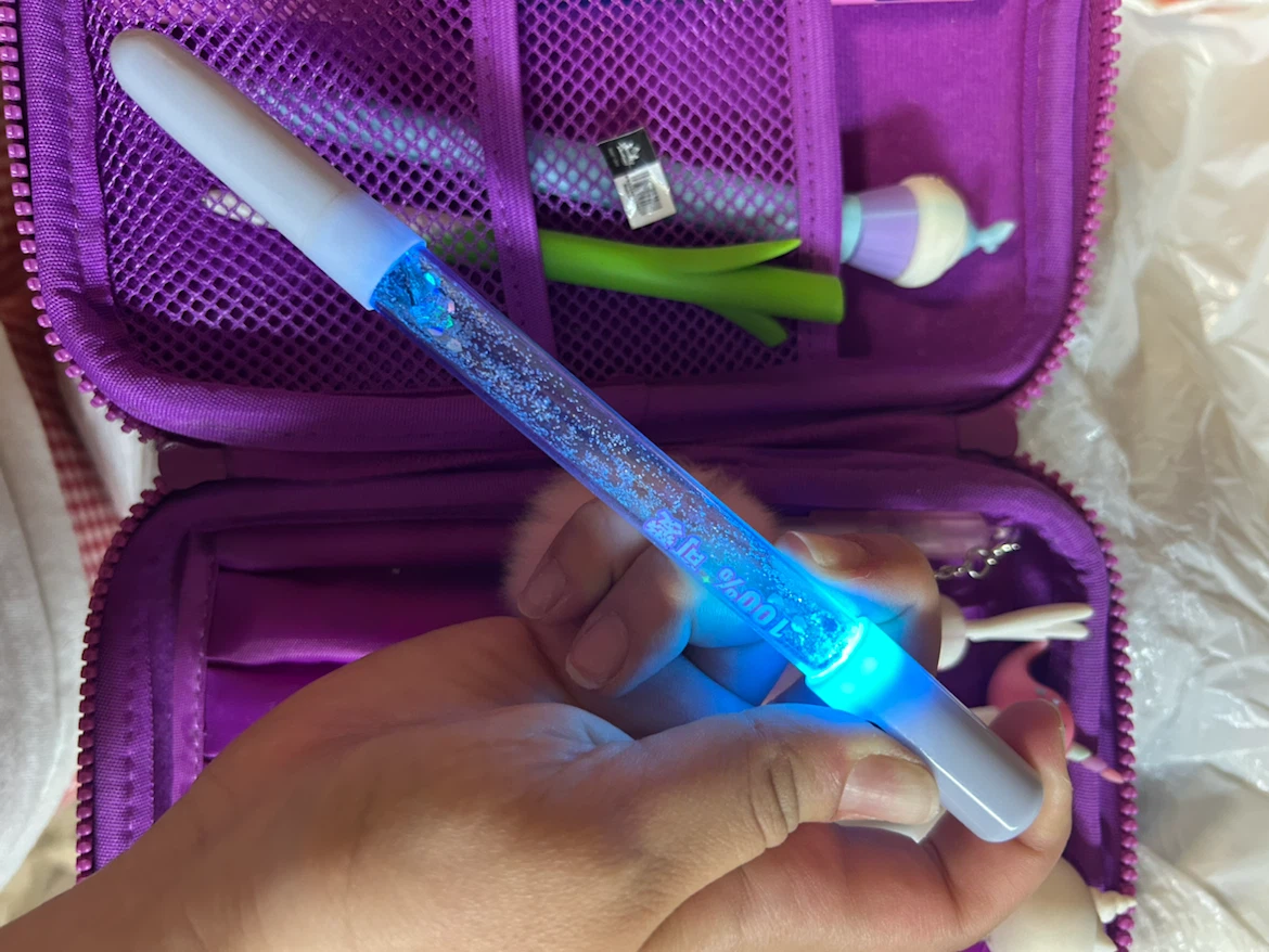 Variety of Cute Pens - photo 2