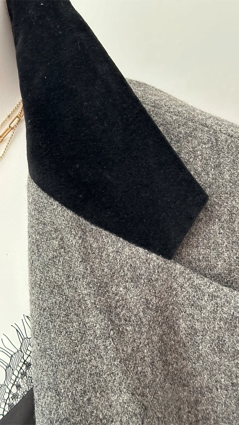 Gray wool blazer jacket size 12 (L) or oversized M - photo 5