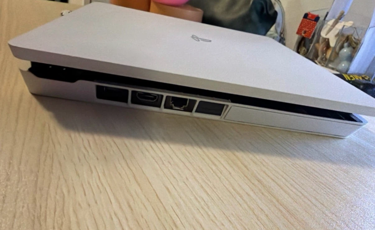Sony PlayStation 4 Slim White - photo 3