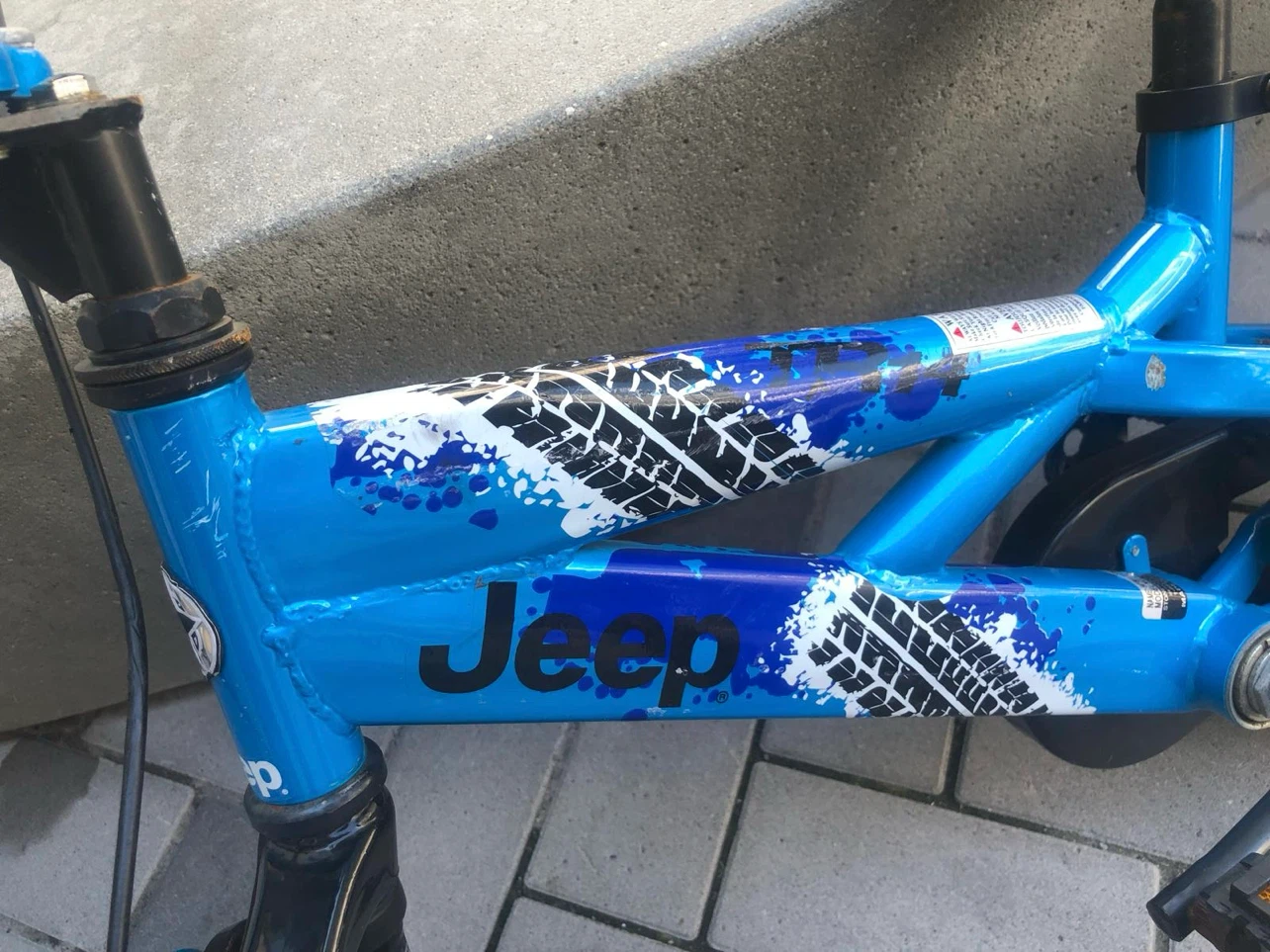 Blue Jeep Kids Bike - photo 2