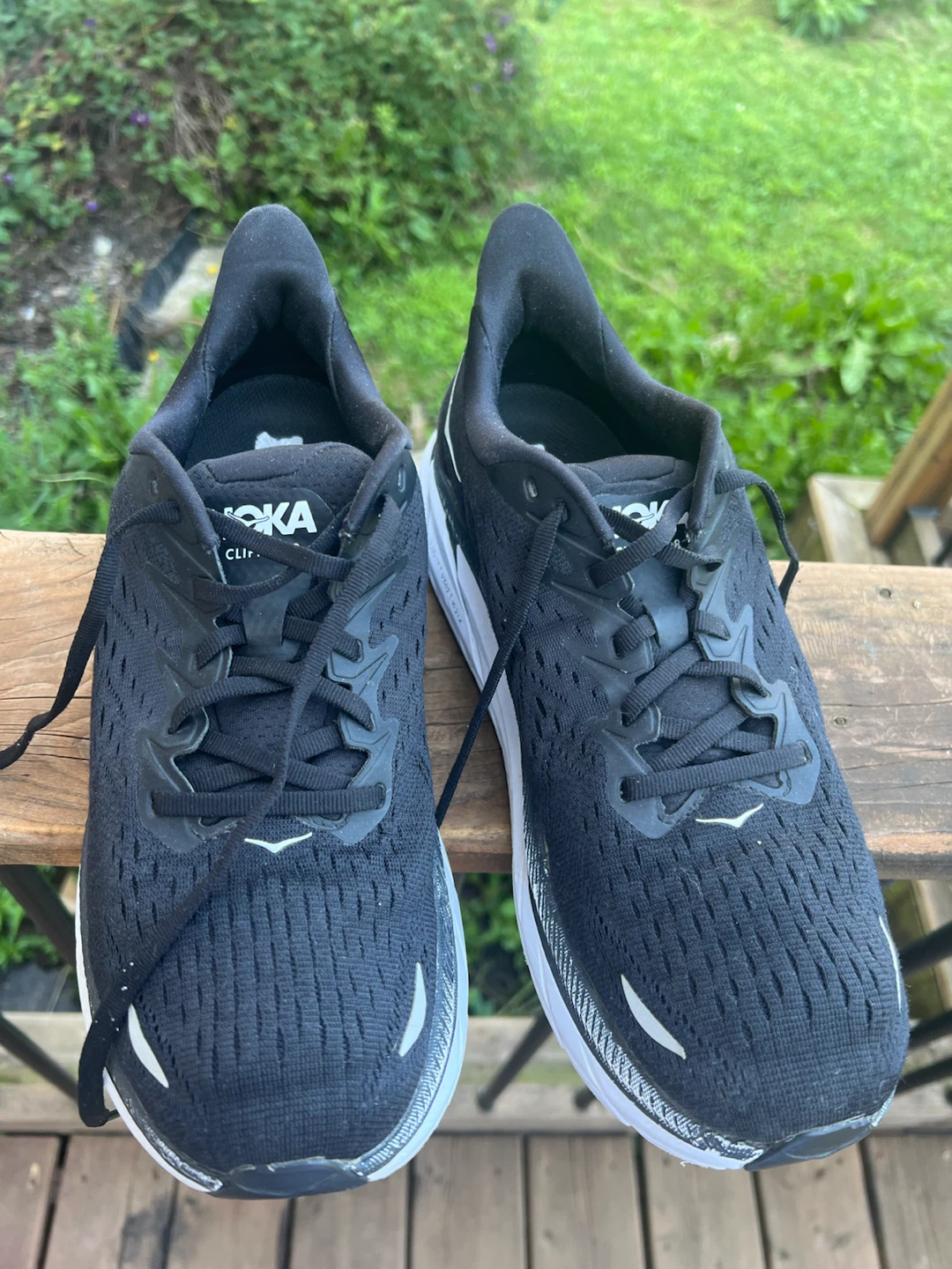 Woman’s Hoka Clifton 8 Running Shoes size 10 - photo 2