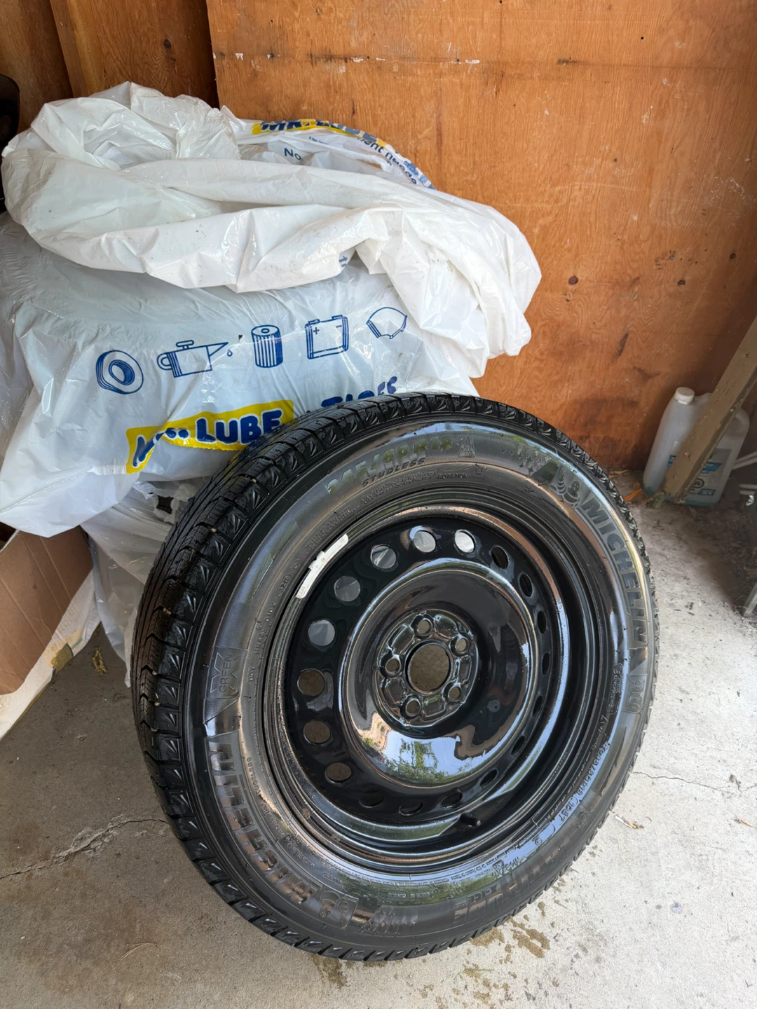 Michelin X Ice- Winter Tires on Steel Rim 245/45R18 - photo 3