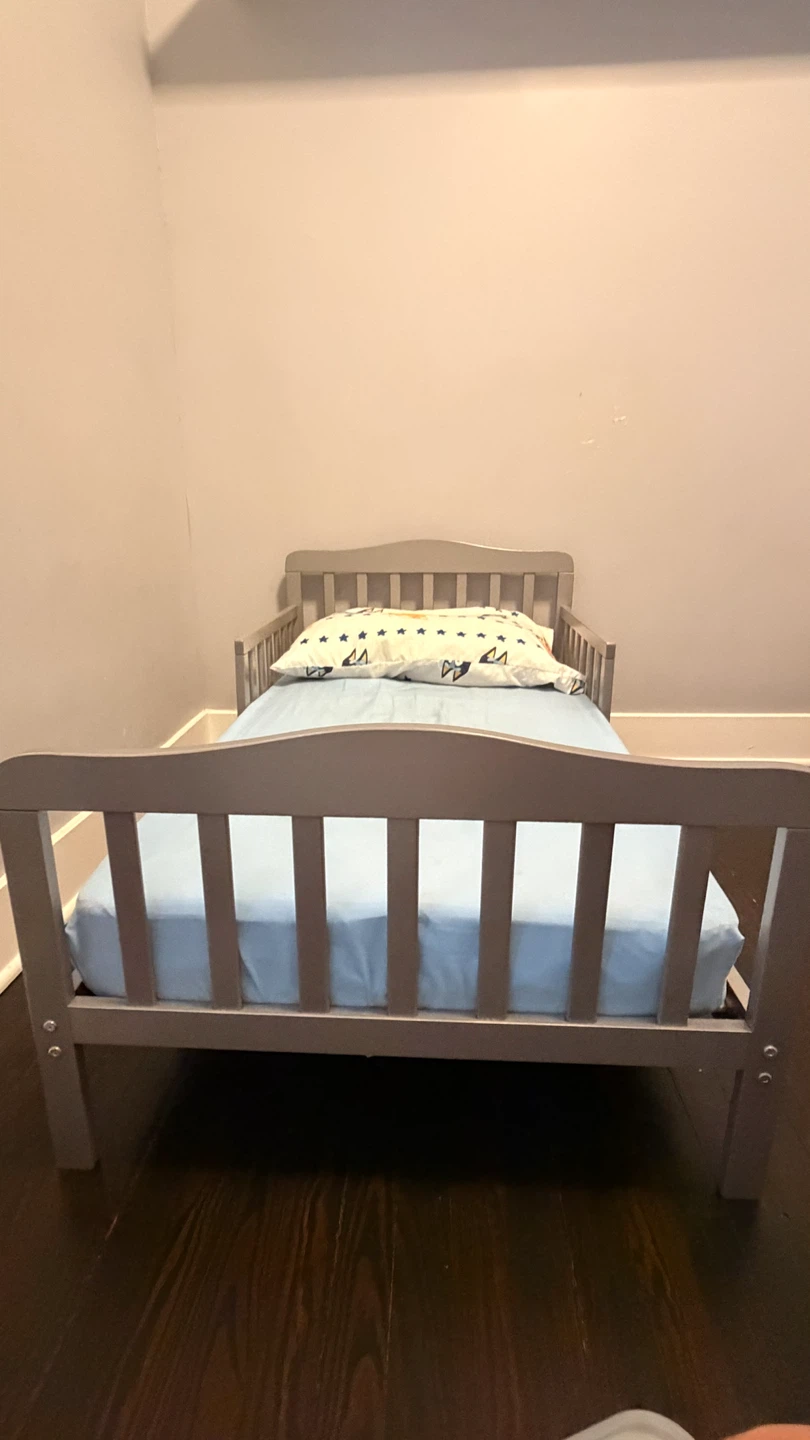 Gray Toddler Bed with Rails - photo 2