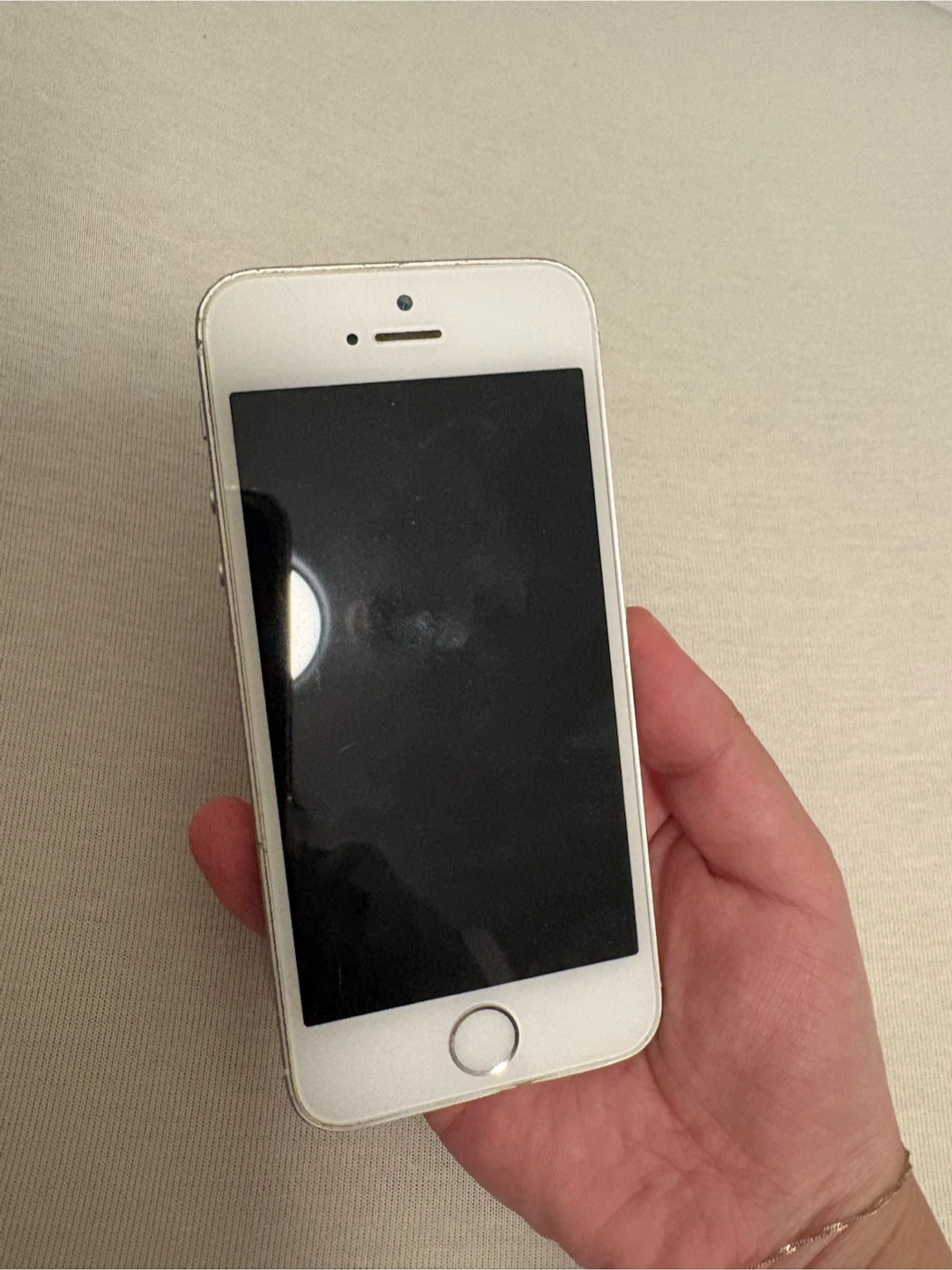 Apple iPhone 5S - Silver 16GB - photo 3
