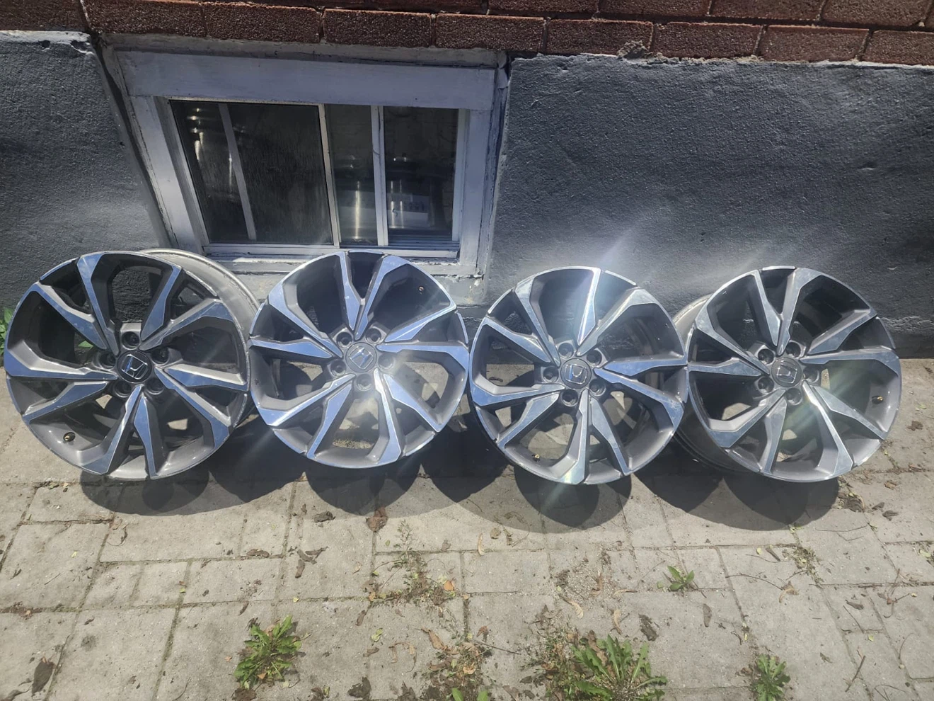 Honda Civic Touring 2020 alloy wheel
