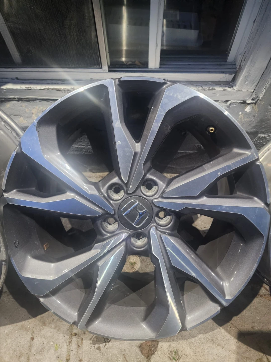 Honda Civic Touring 2020 alloy wheel - photo 2