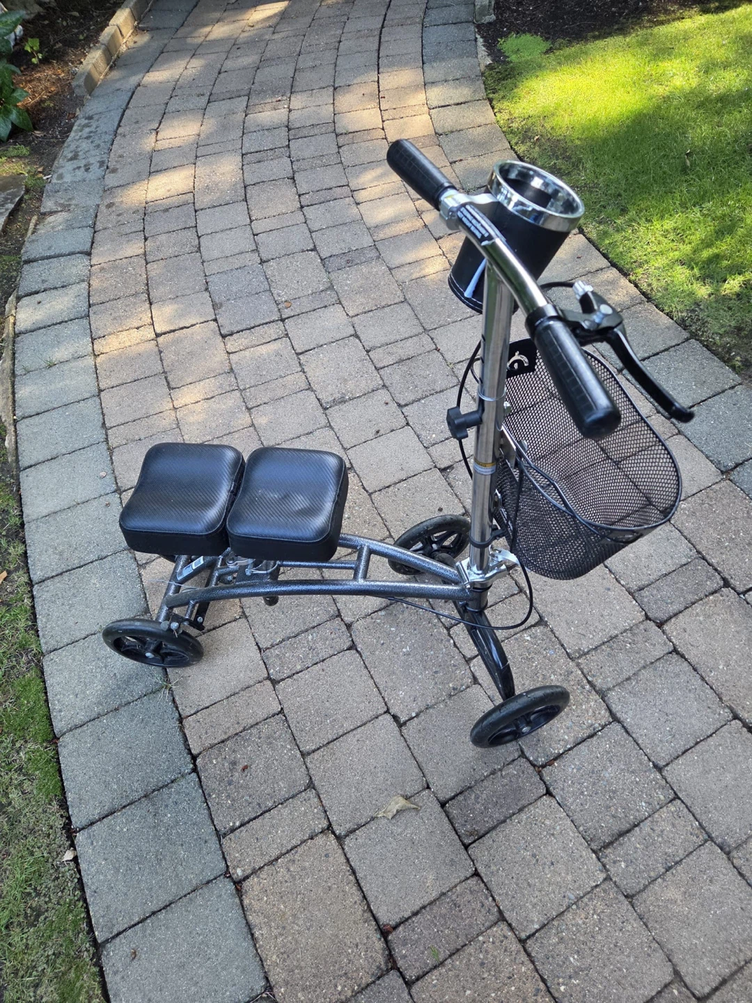 Knee Walker with Basket and Cup Holder