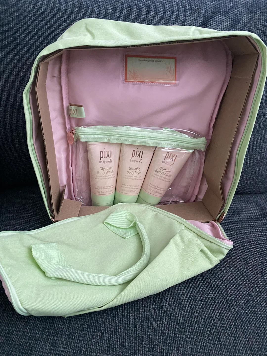 2 day sale! Pixi backpack (wash, peel, lotion included)