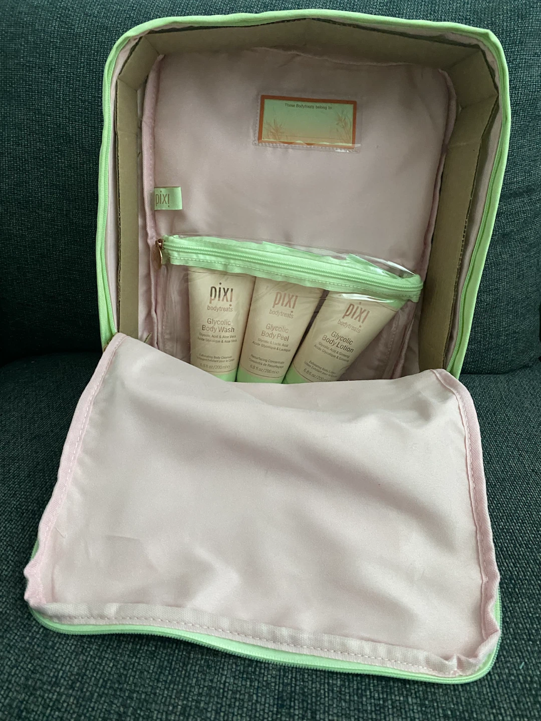2 day sale! Pixi backpack (wash, peel, lotion included) - photo 5
