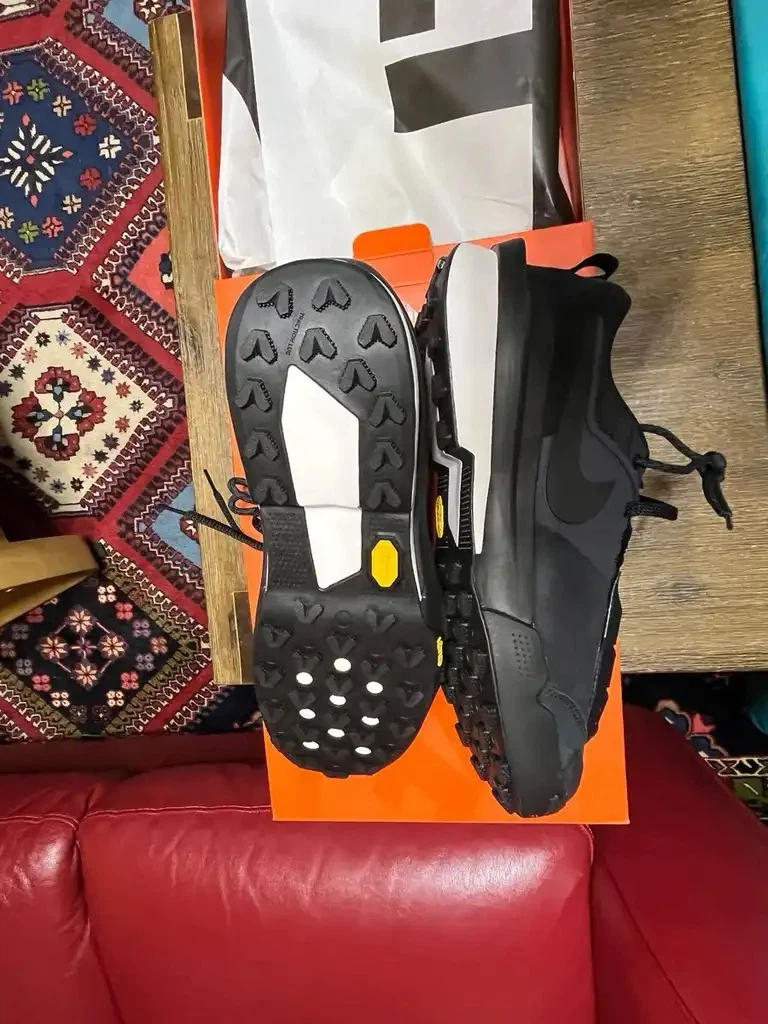 Nike Zegamadome Black Anthracite Sacai Shoes Size 10.5 Brand new - photo 2