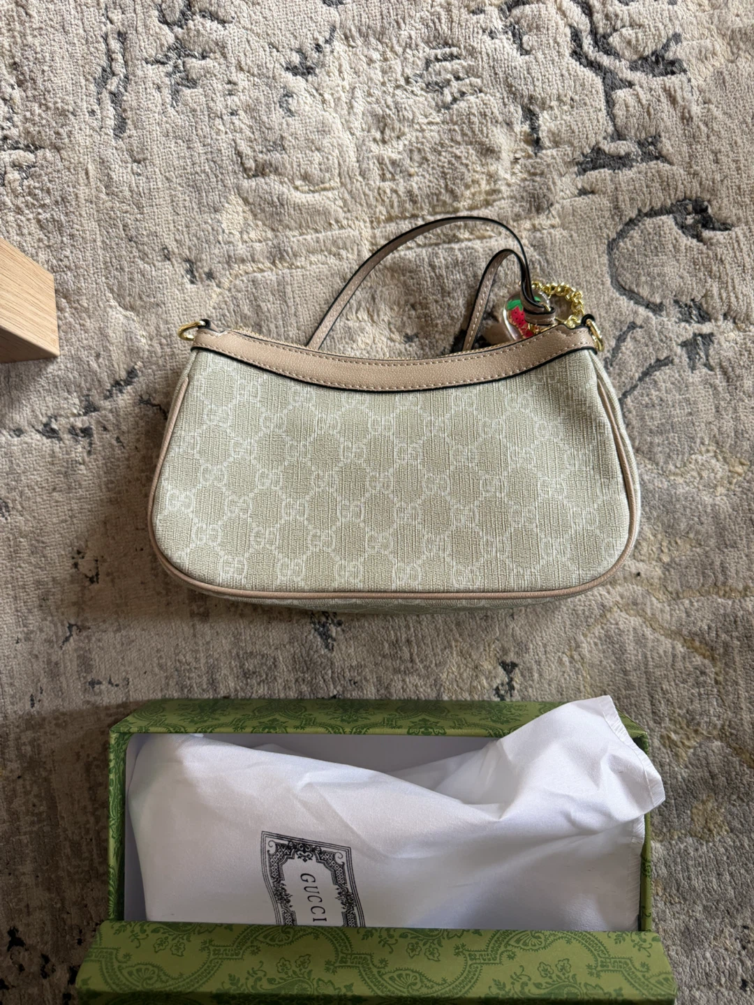 Women’s Gucci purse - photo 2