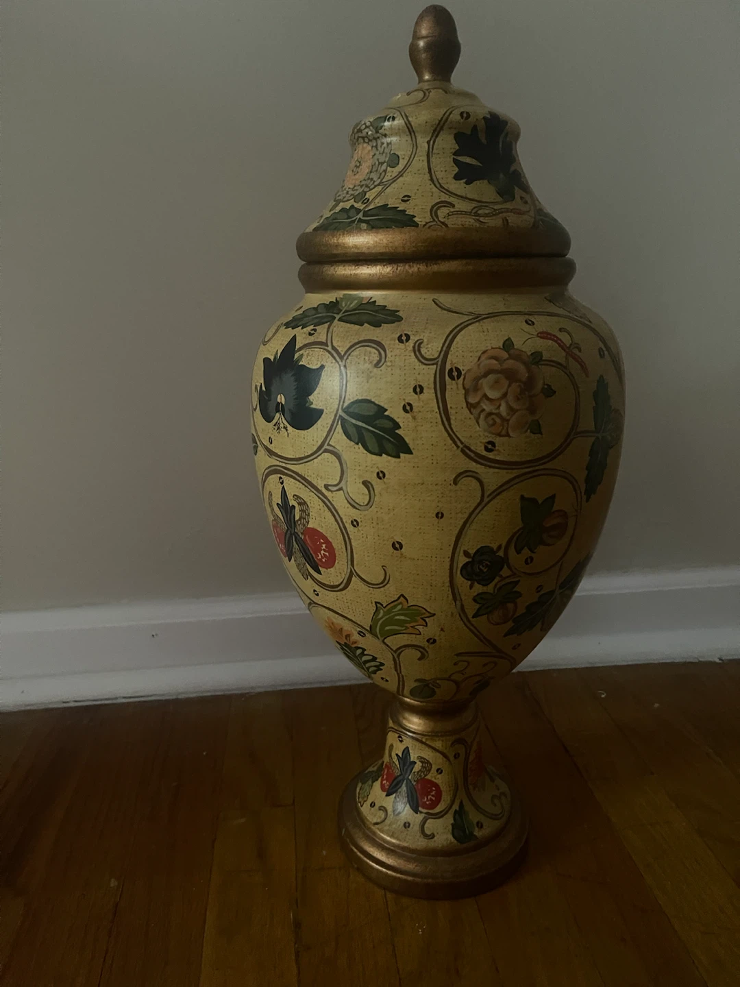 Decorative Vintage Style Urn with Lid - photo 5