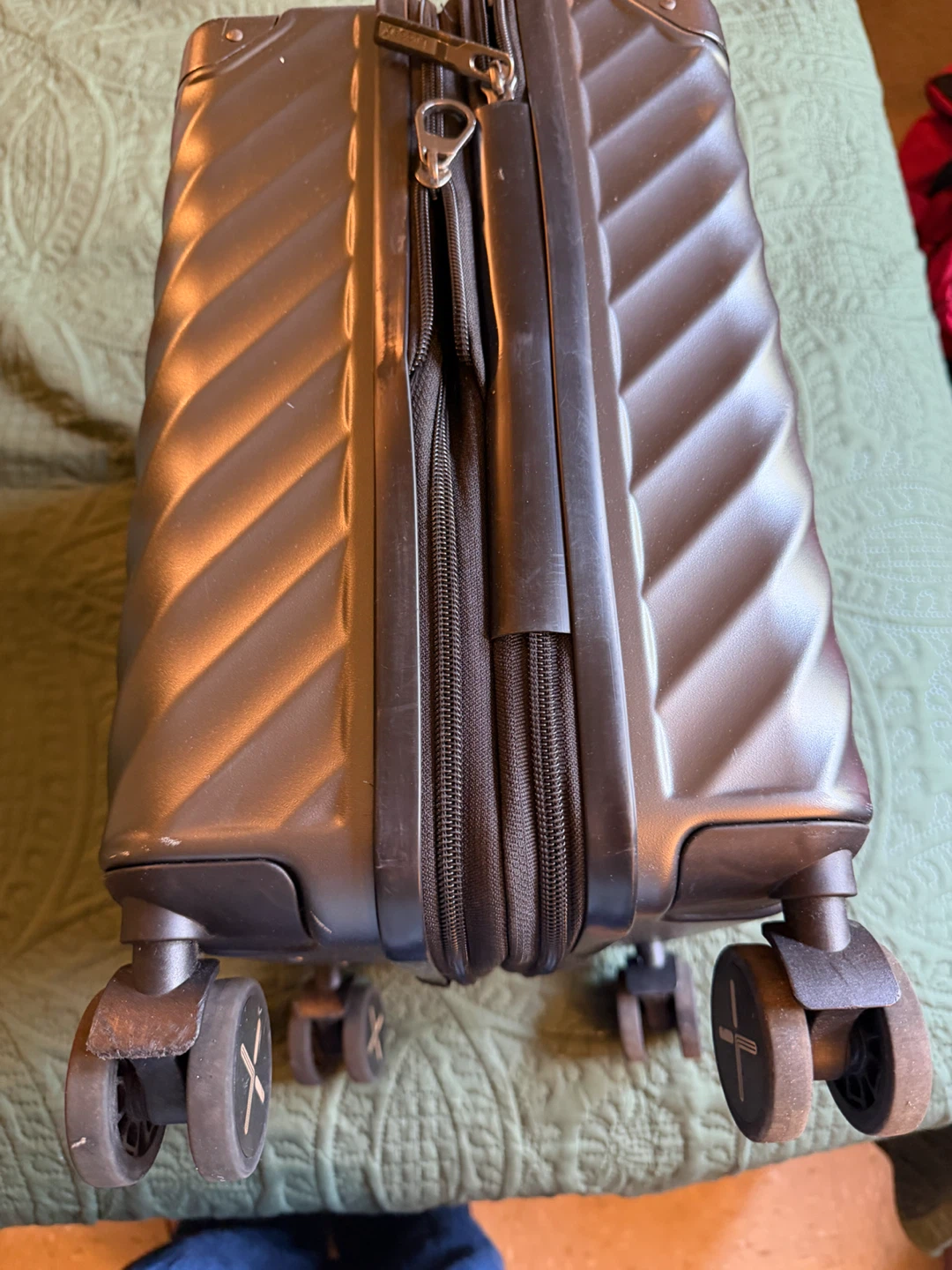 LucciX Hardside Carry-On Luggage - photo 2