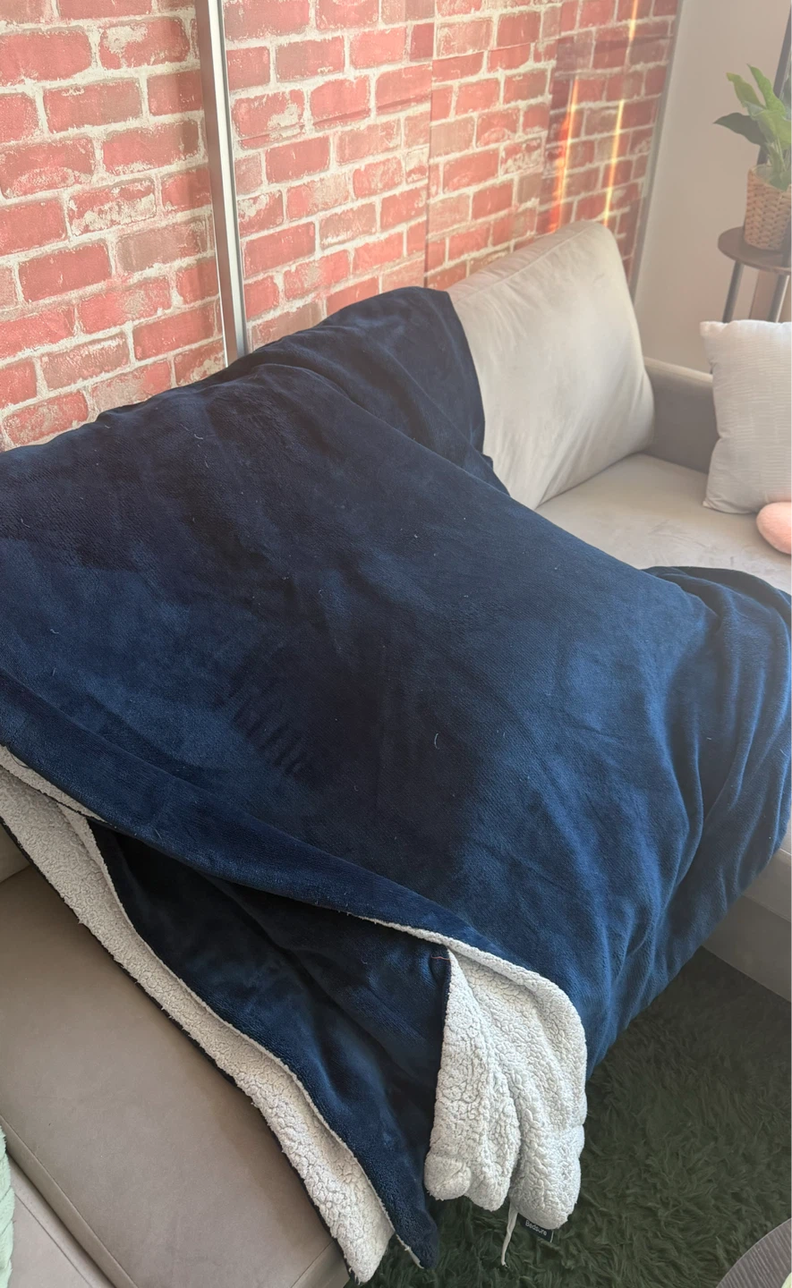 Navy Blue Sherpa Fleece Blanket (Queen)