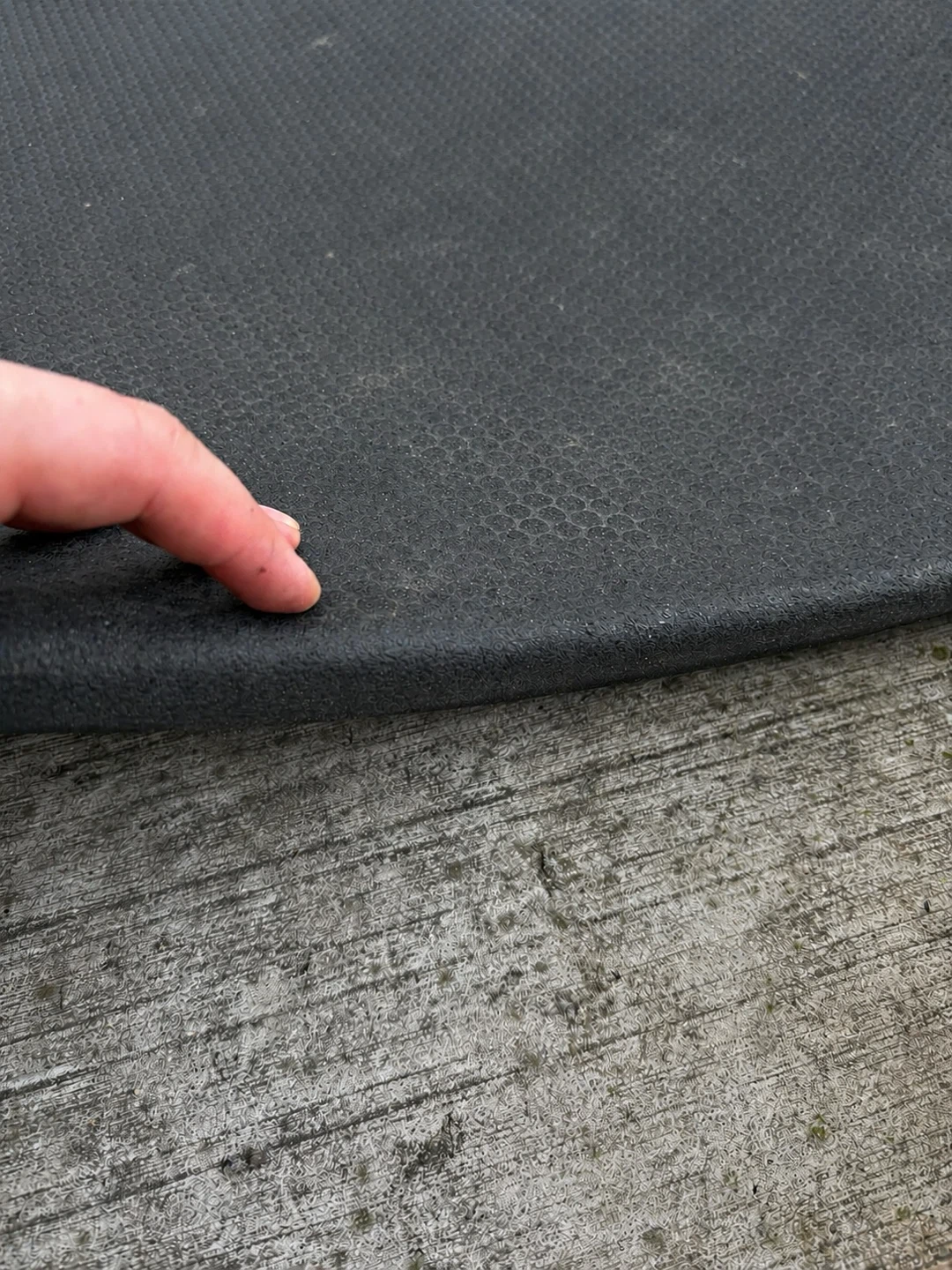Heavy duty black gym mats - photo 3