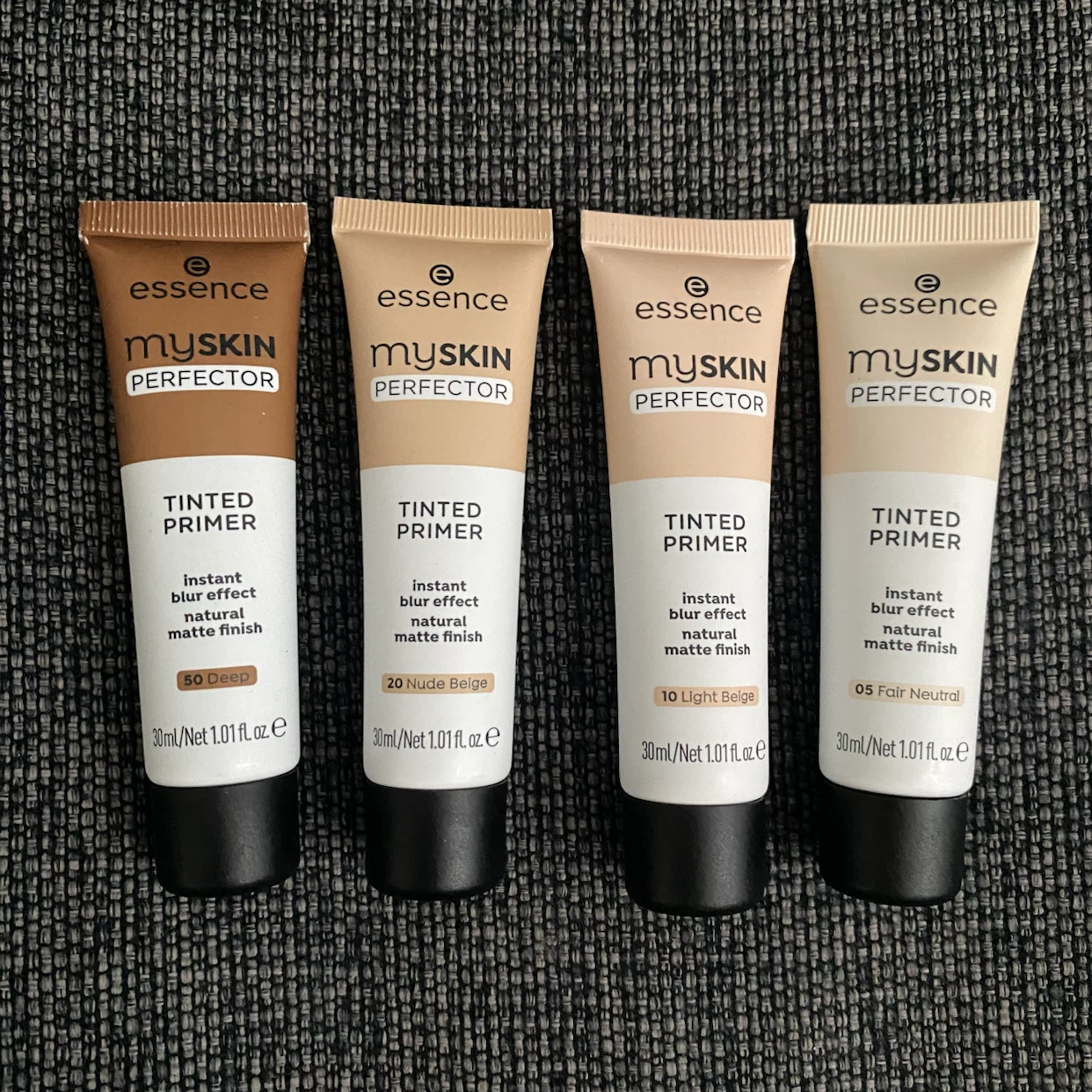 Essence loose powder / Tinted primer - photo 3
