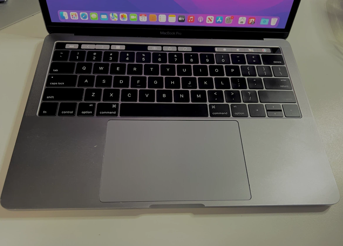 Apple MacBook Pro (13-inch, 2016) - photo 2
