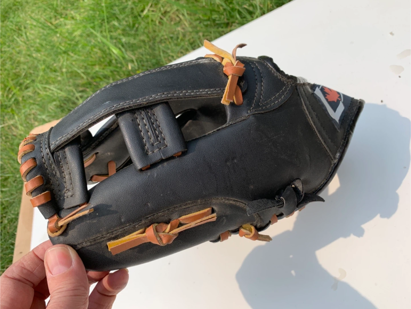Ball Glove. 11 inch. Linwood. - photo 4