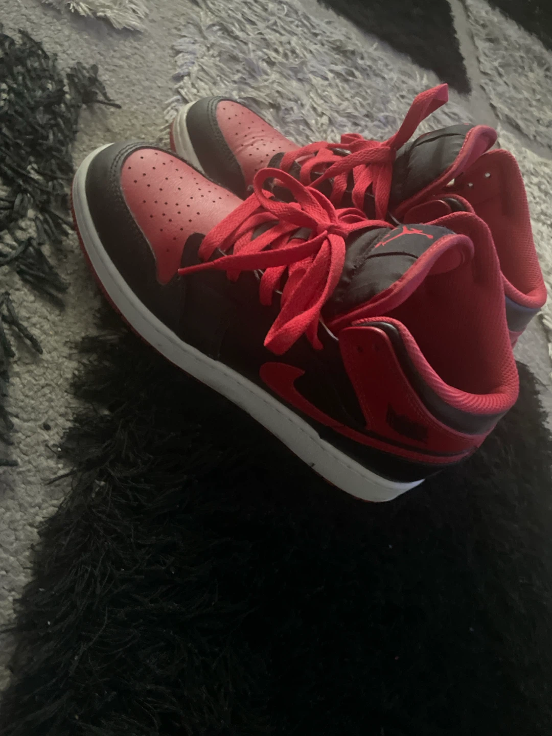 Air Jordan 1 Mid Kid Shoes