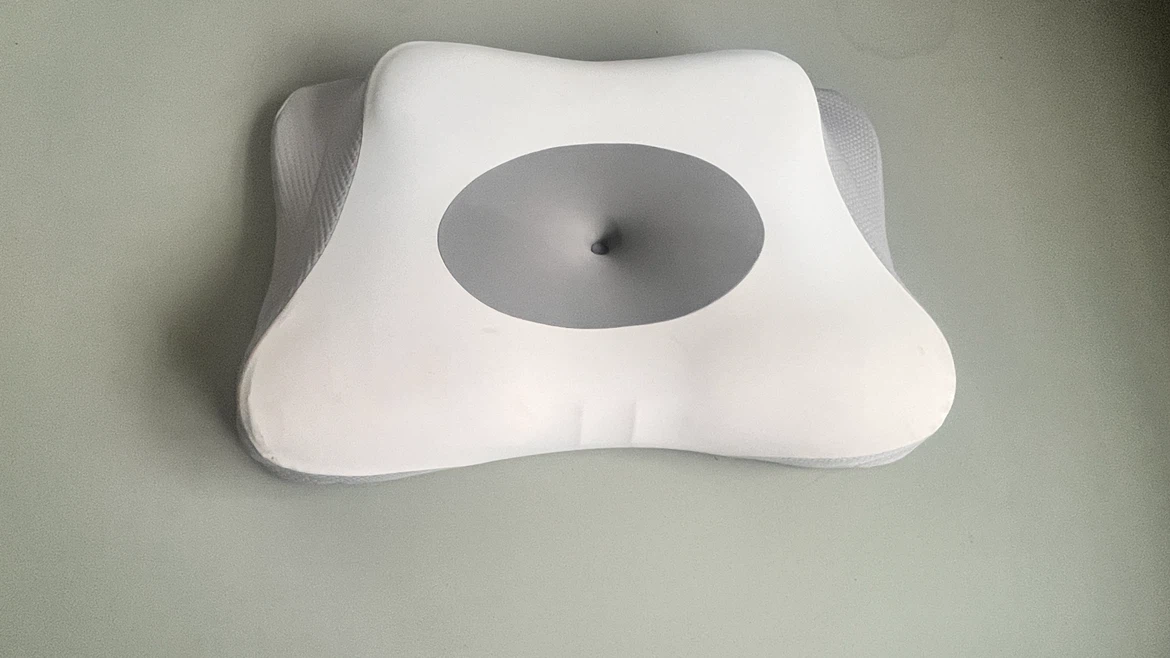 Cozyplayer Ergonomic Contour Pillow - photo 2