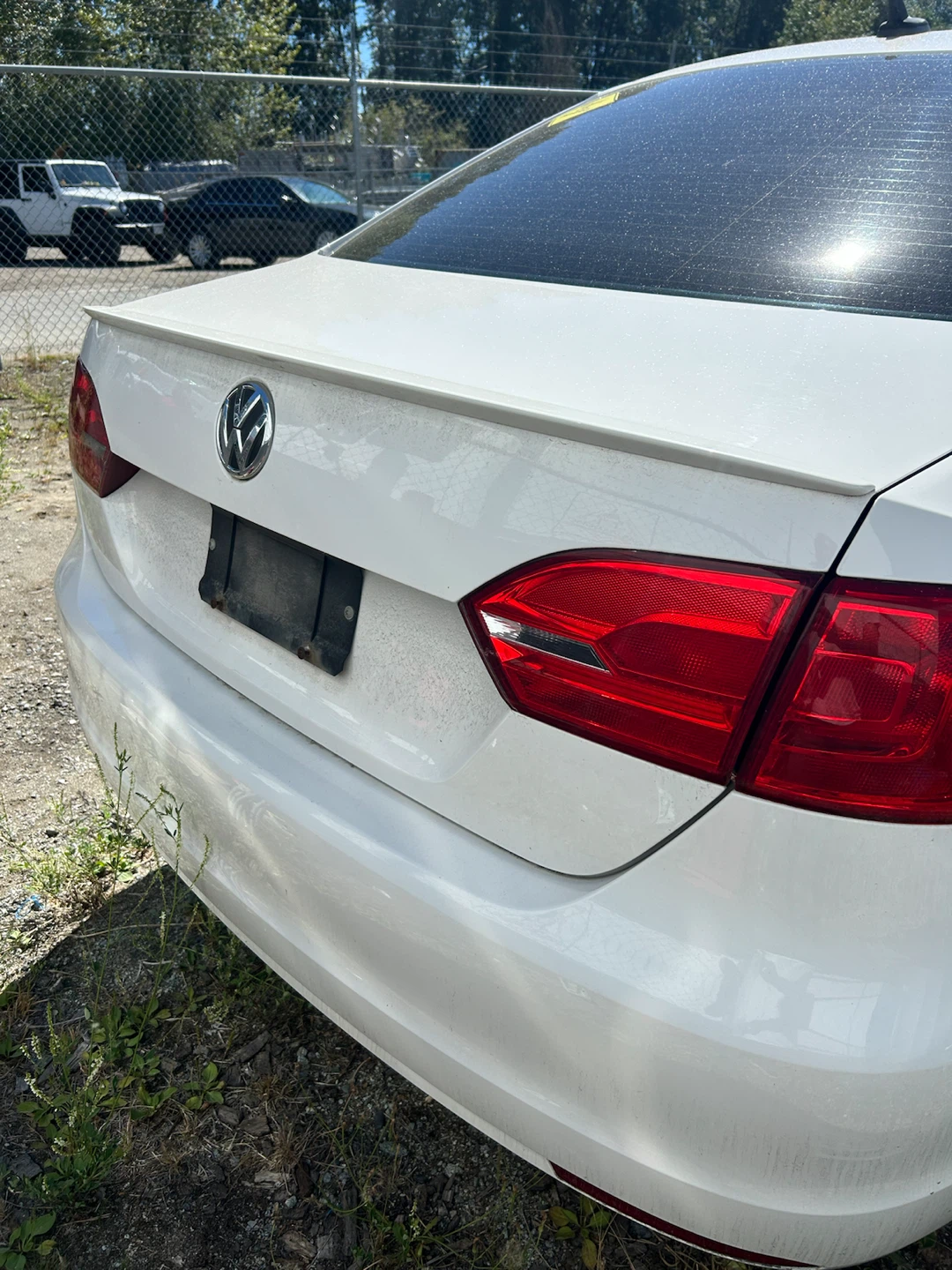 2011 White Volkswagen Jetta - photo 5