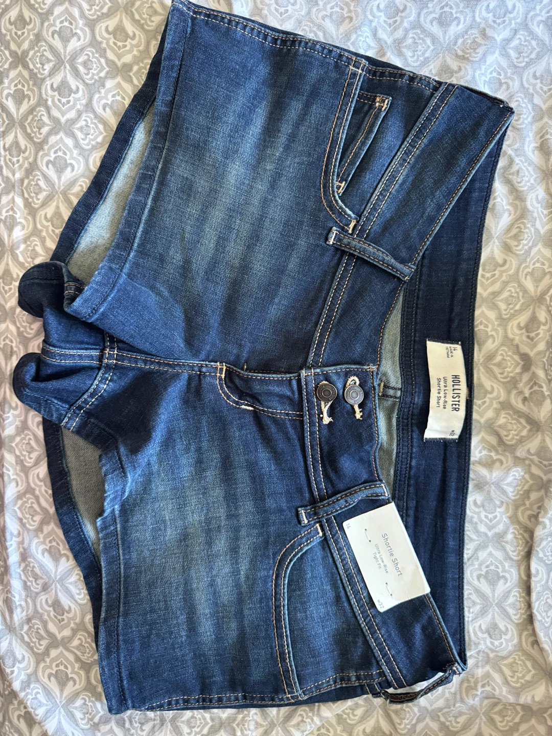 Hollister Denim Shorts Size 32