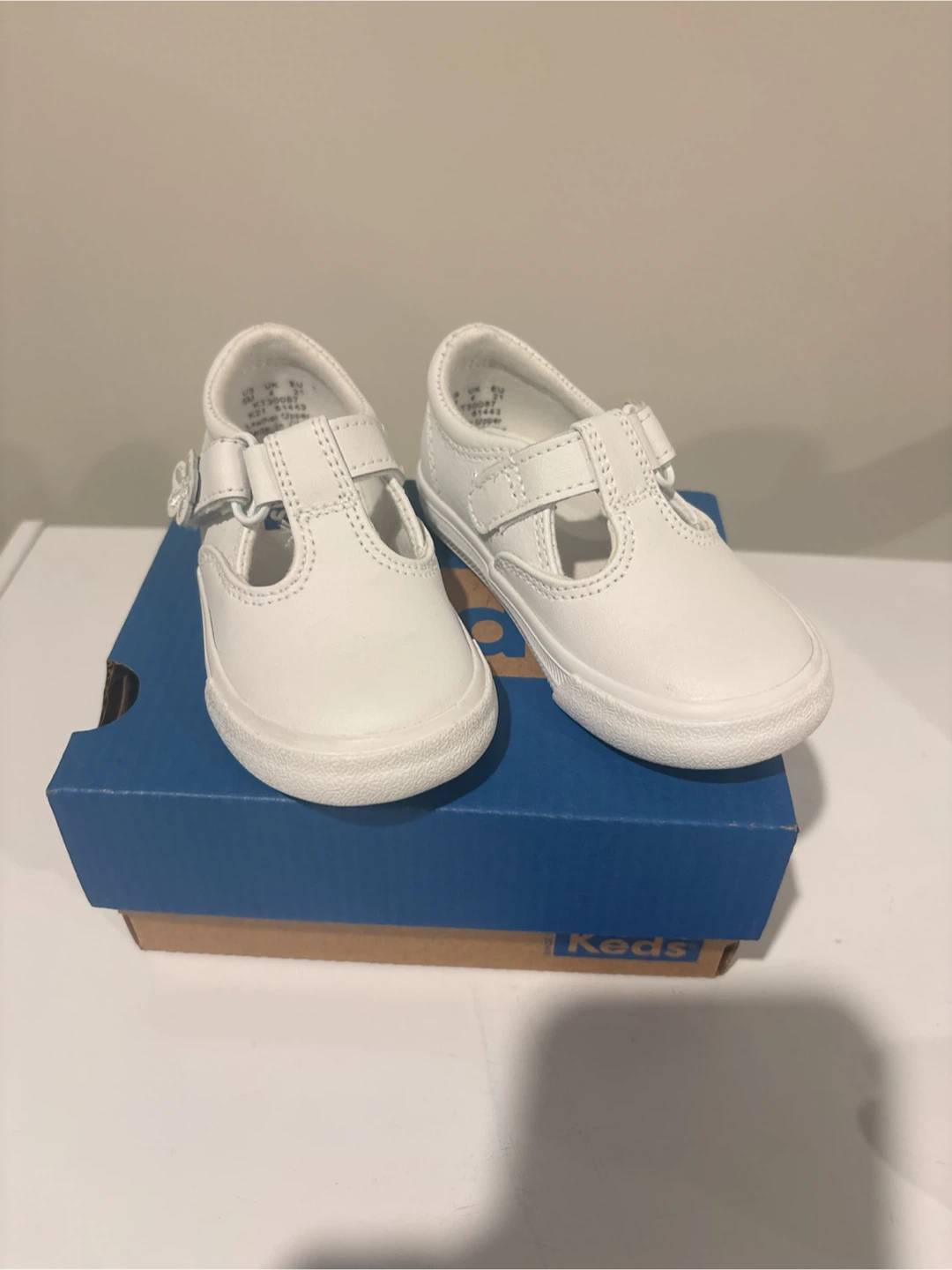 Keds White Leather Toddler Shoes NWT - photo 2