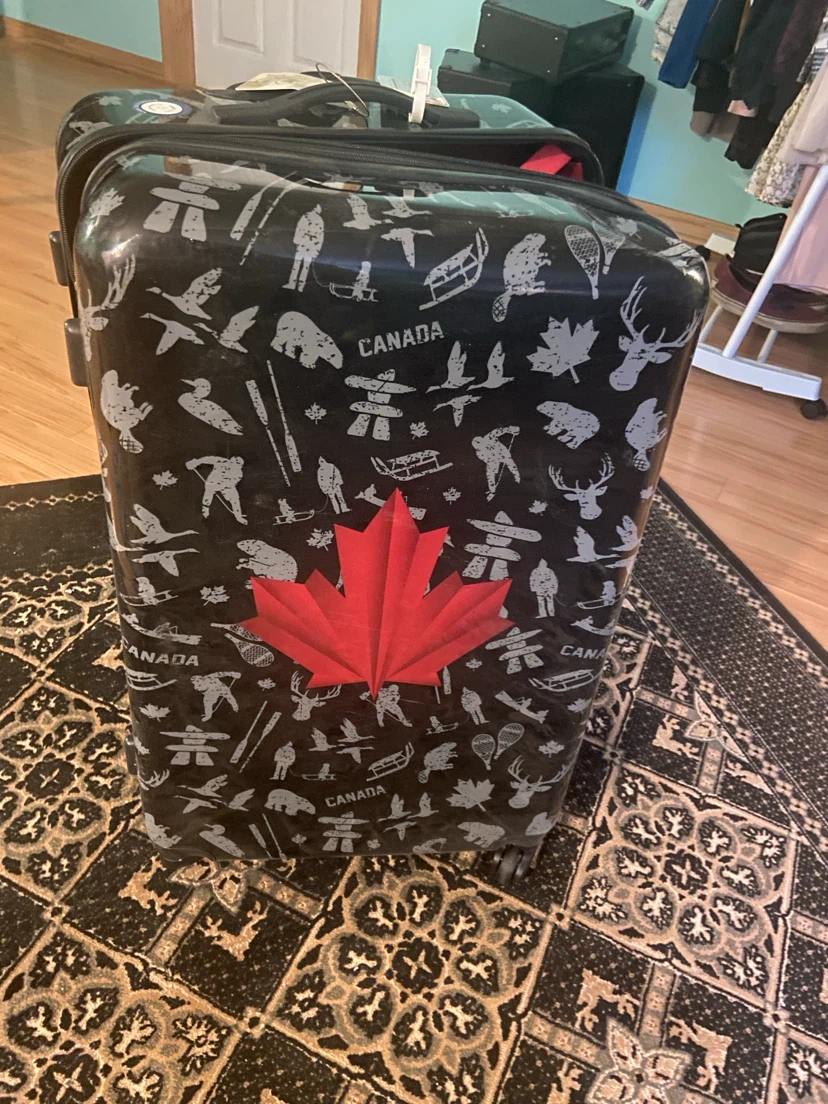 Canadian Themed Hard-Shell Suitcase