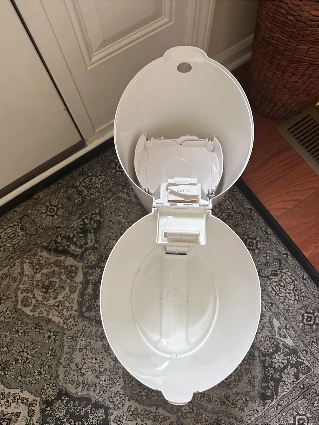 Playtex Diaper Genie Elite Pail - photo 4