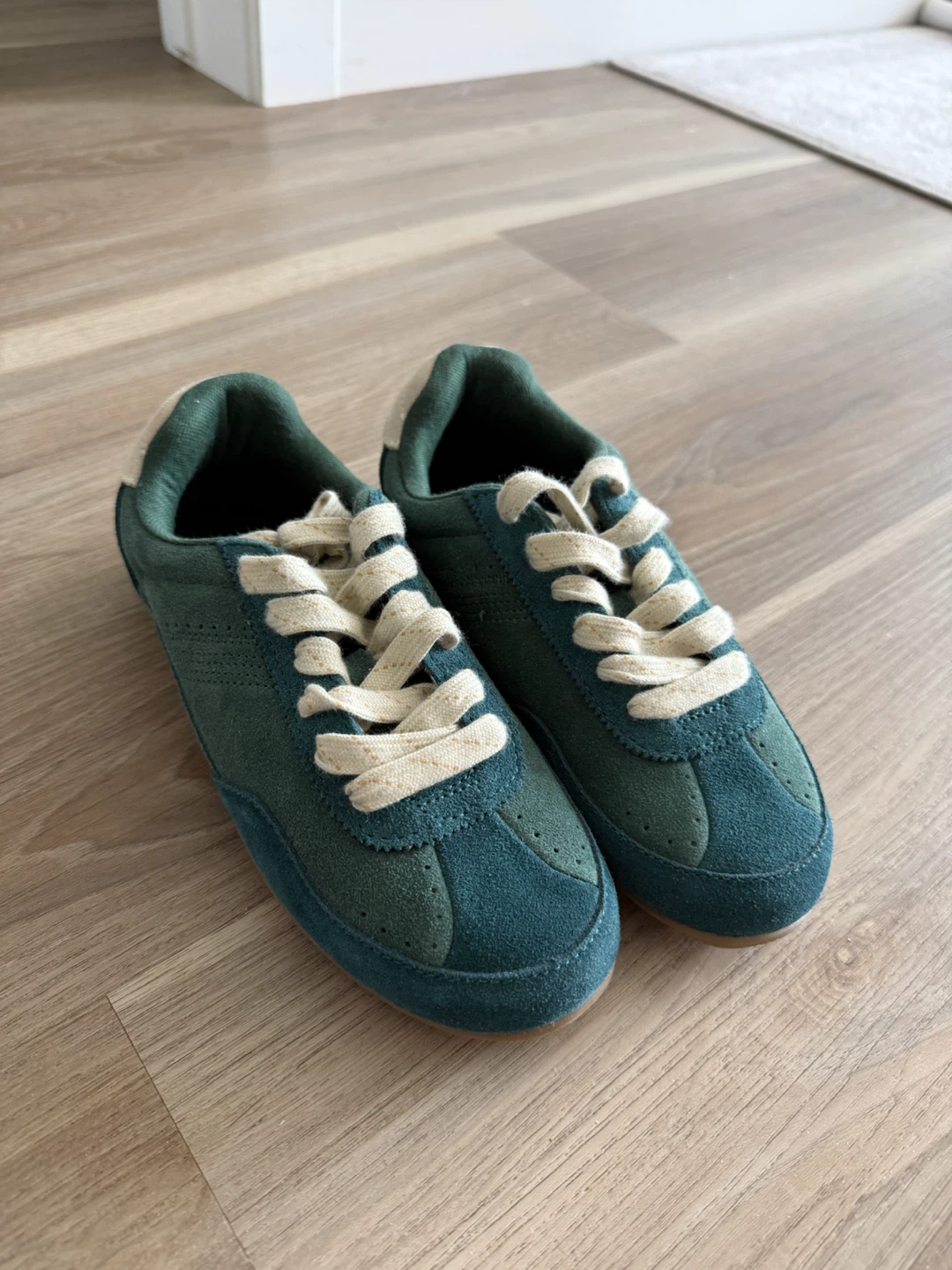 Brand new ! Zara Green Leather Sneakers - photo 2