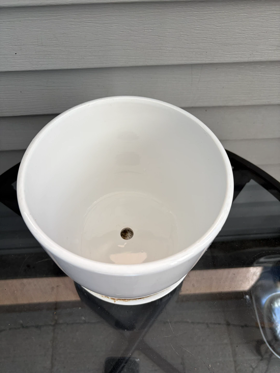 White Ceramic Planter with Saucer - photo 2