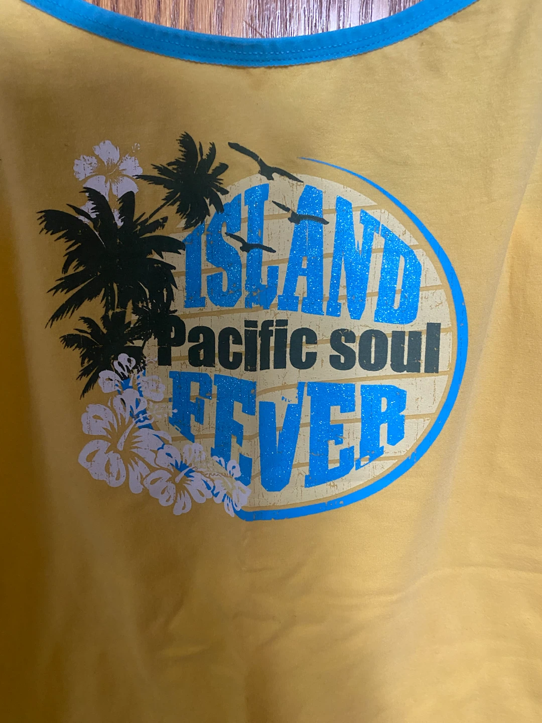 Yellow Tank Top with Blue Trim and Island Graphic - photo 3