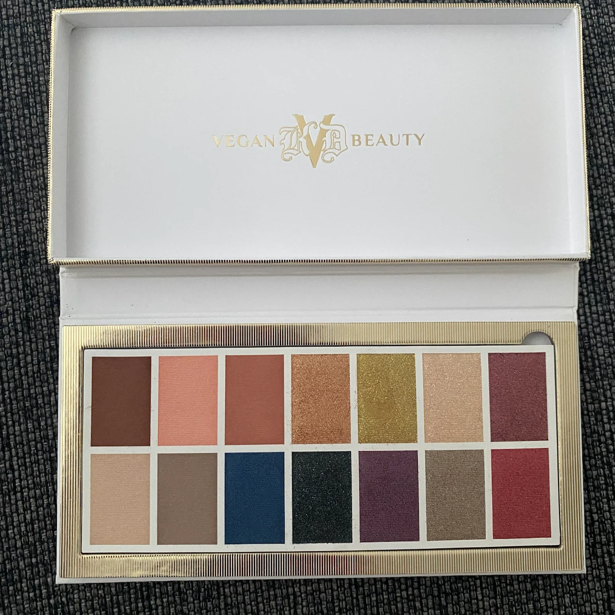 Kat Von D Limited Edition Kat Von D Edge of Reality Palette - photo 3