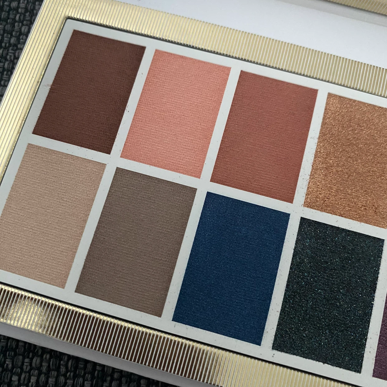 Kat Von D Limited Edition Kat Von D Edge of Reality Palette - photo 4