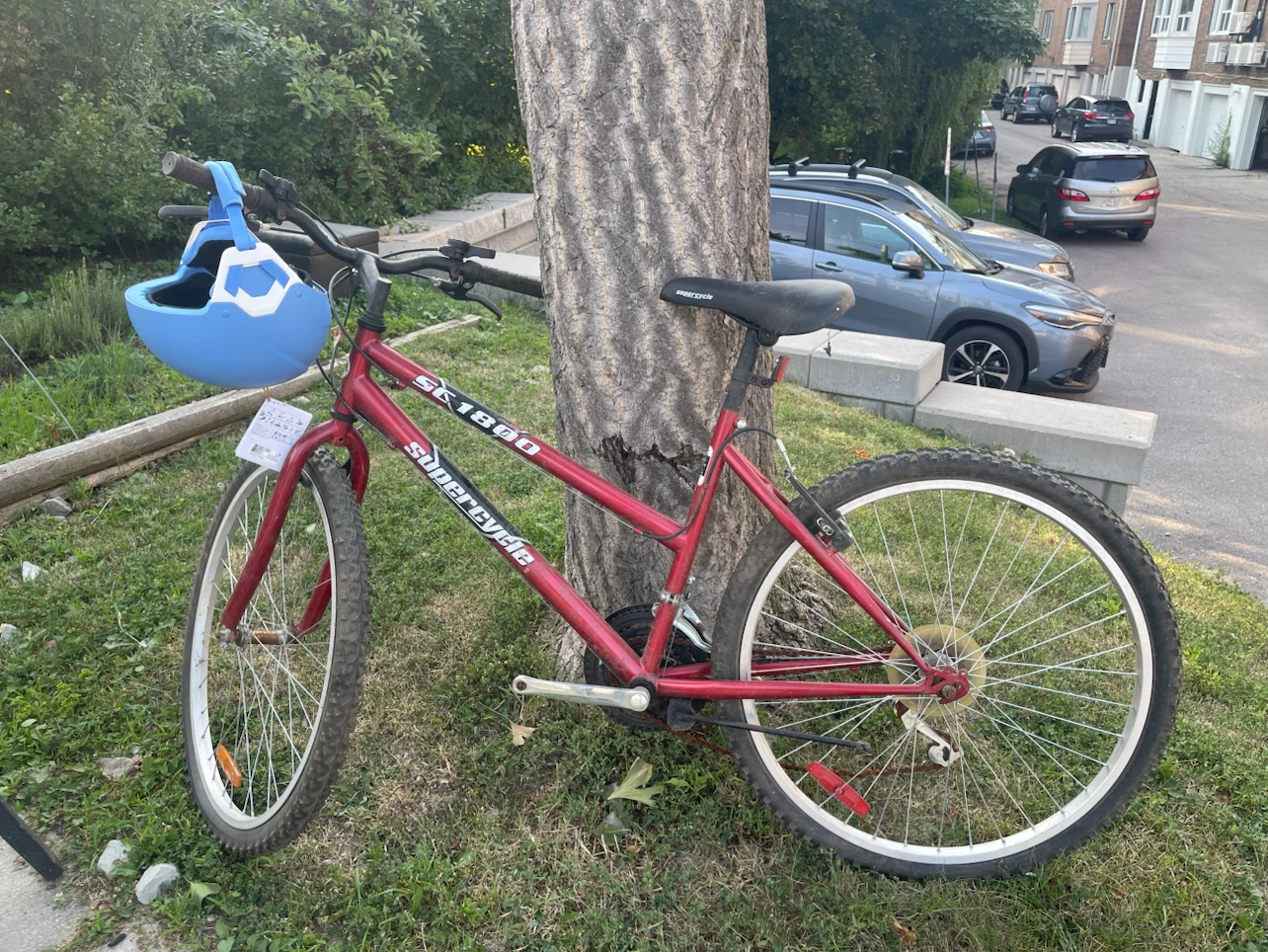 Supercycle SK 1800 Bicycle with Helmet