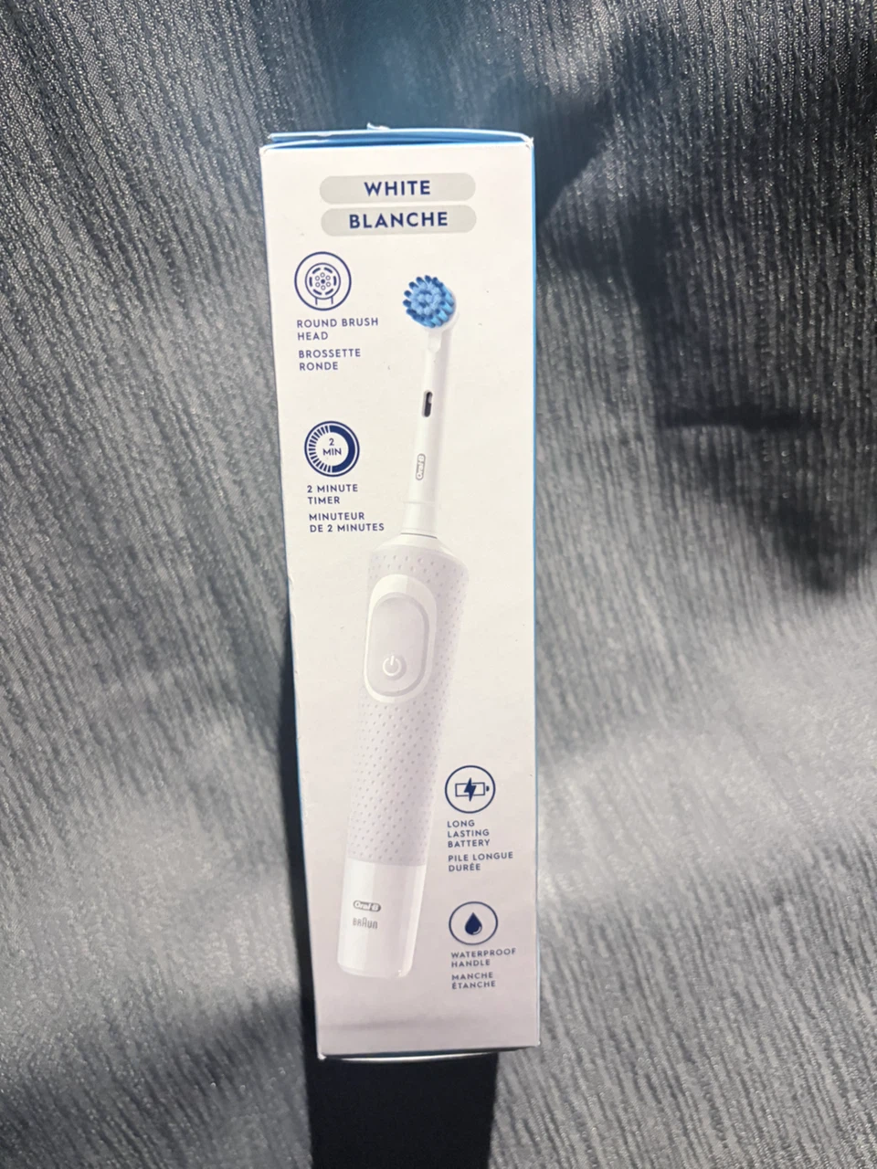 Oral-B Pro 300 Vitality Rechargeable Toothbrush - photo 2