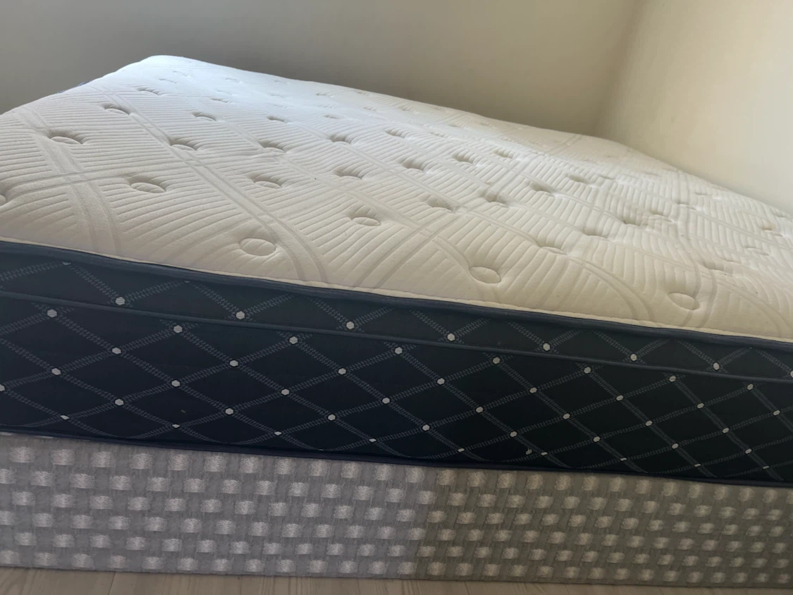 King mattress with box spring/free delivery - photo 3