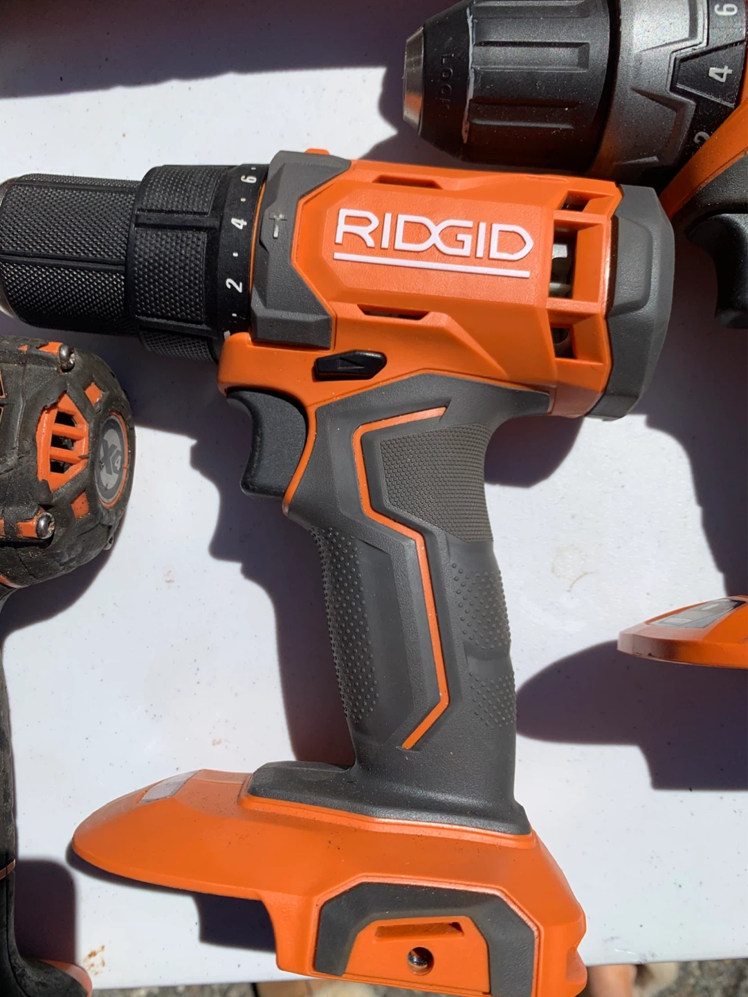 RIDGID SET 18V Cordless Drill and Impact Driver Combo Kit - photo 3