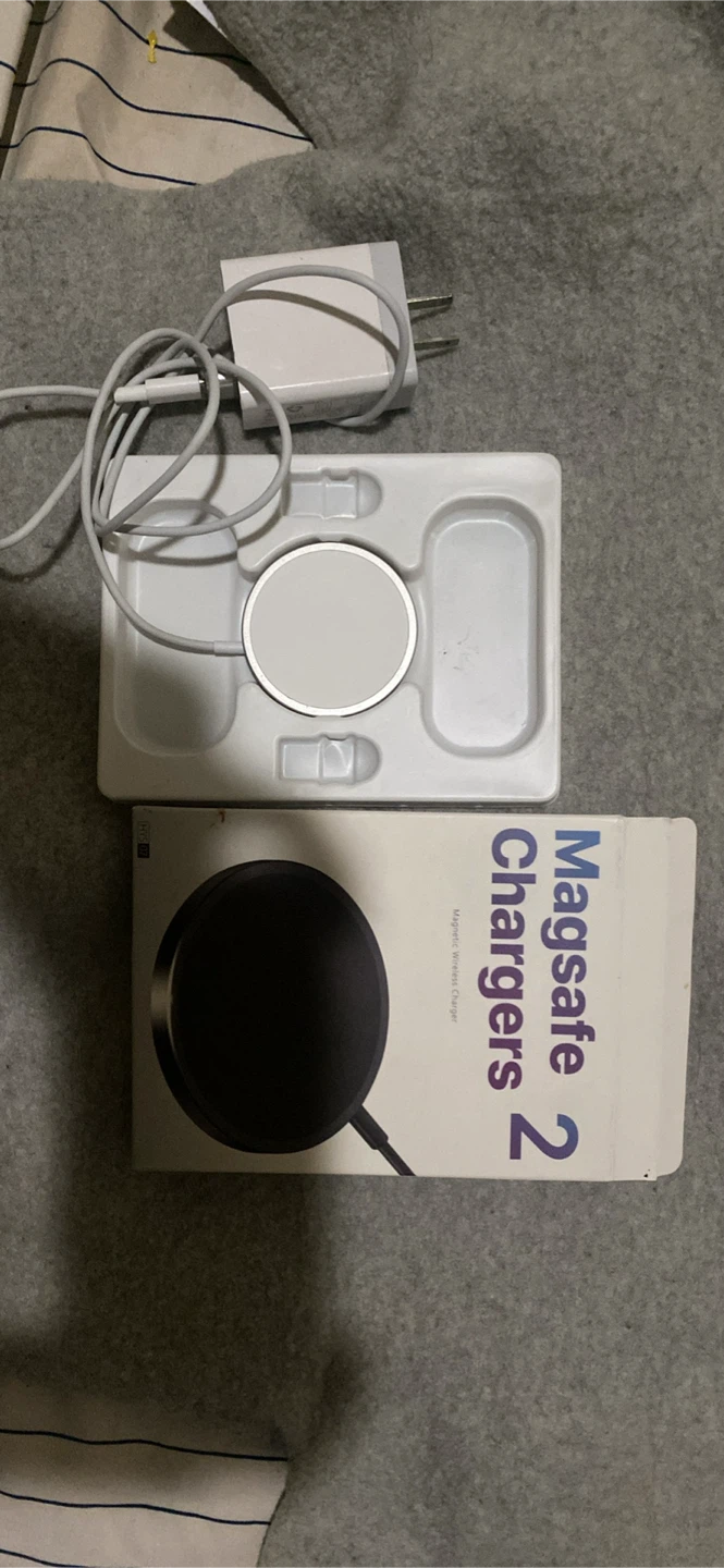 EXW MagSafe 2 Magnetic Wireless Charger with Power Adapter - photo 2