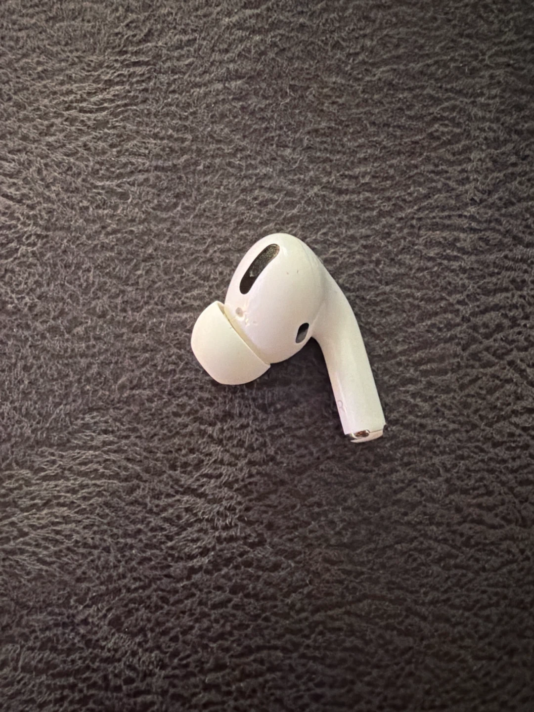 Apple 2 nd generation AirPods Pro (Right Earbud Only)