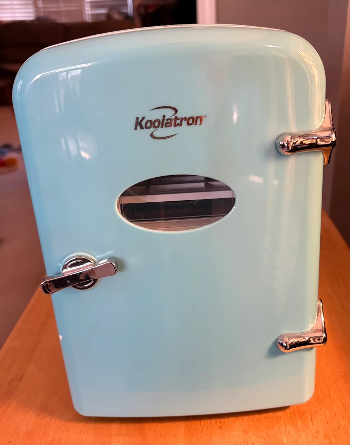✨✨Koolatron KR0104-B Retro Mini Fridge