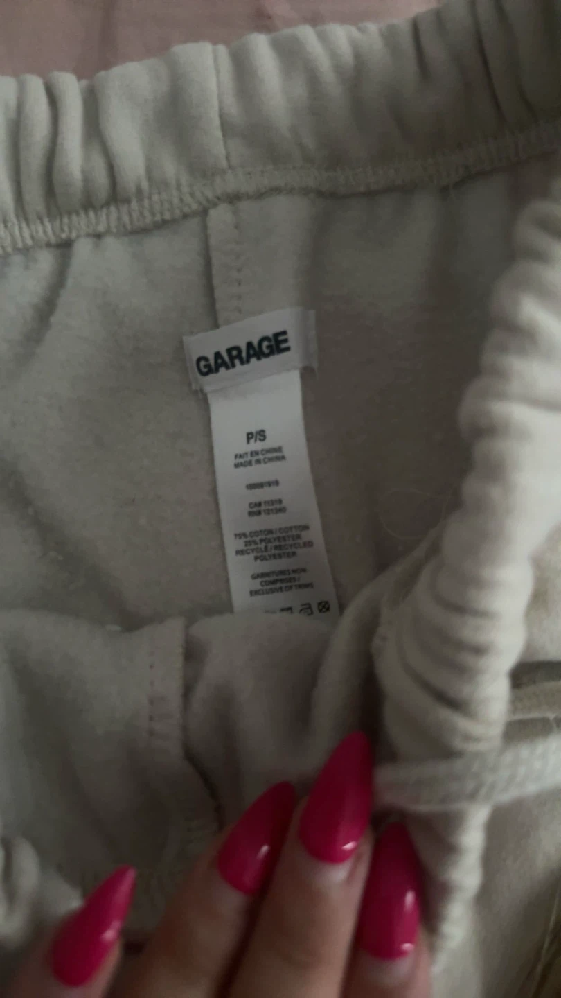 Garage Beige Sweatpants Brand new worn once - photo 2