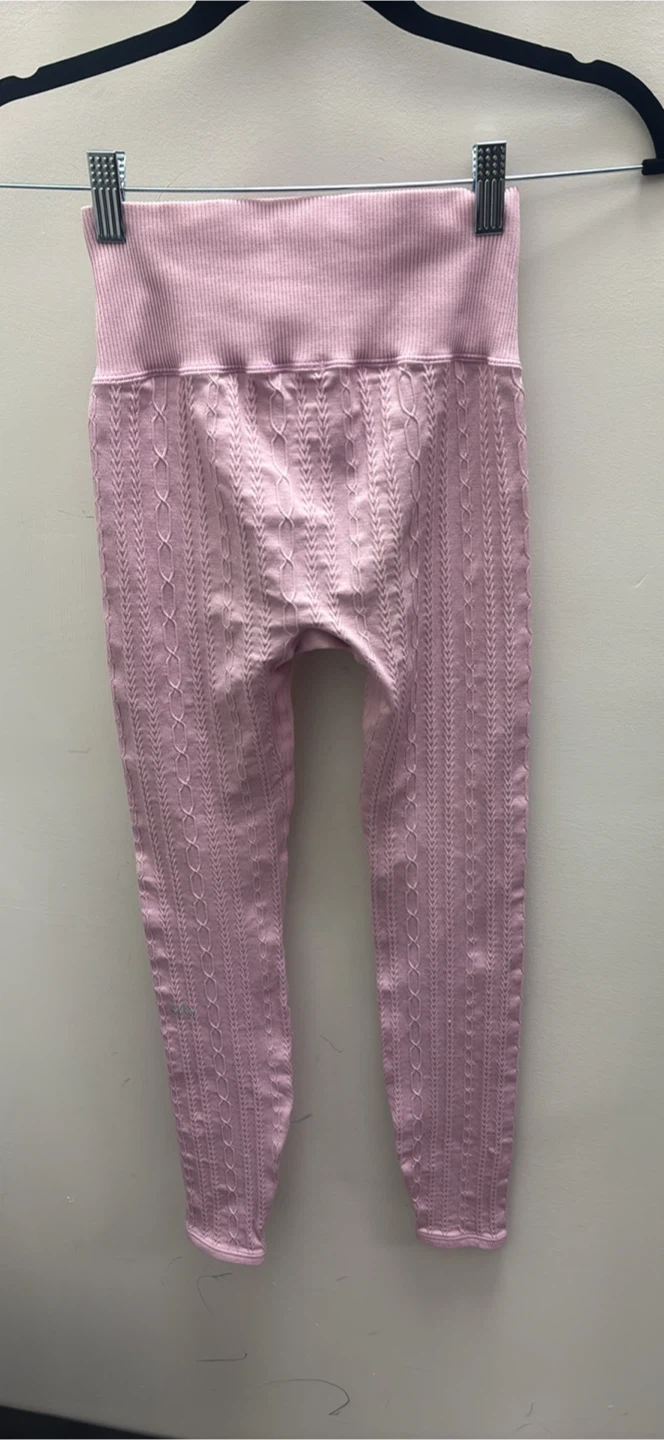 Light Pink Cable Knit Leggings