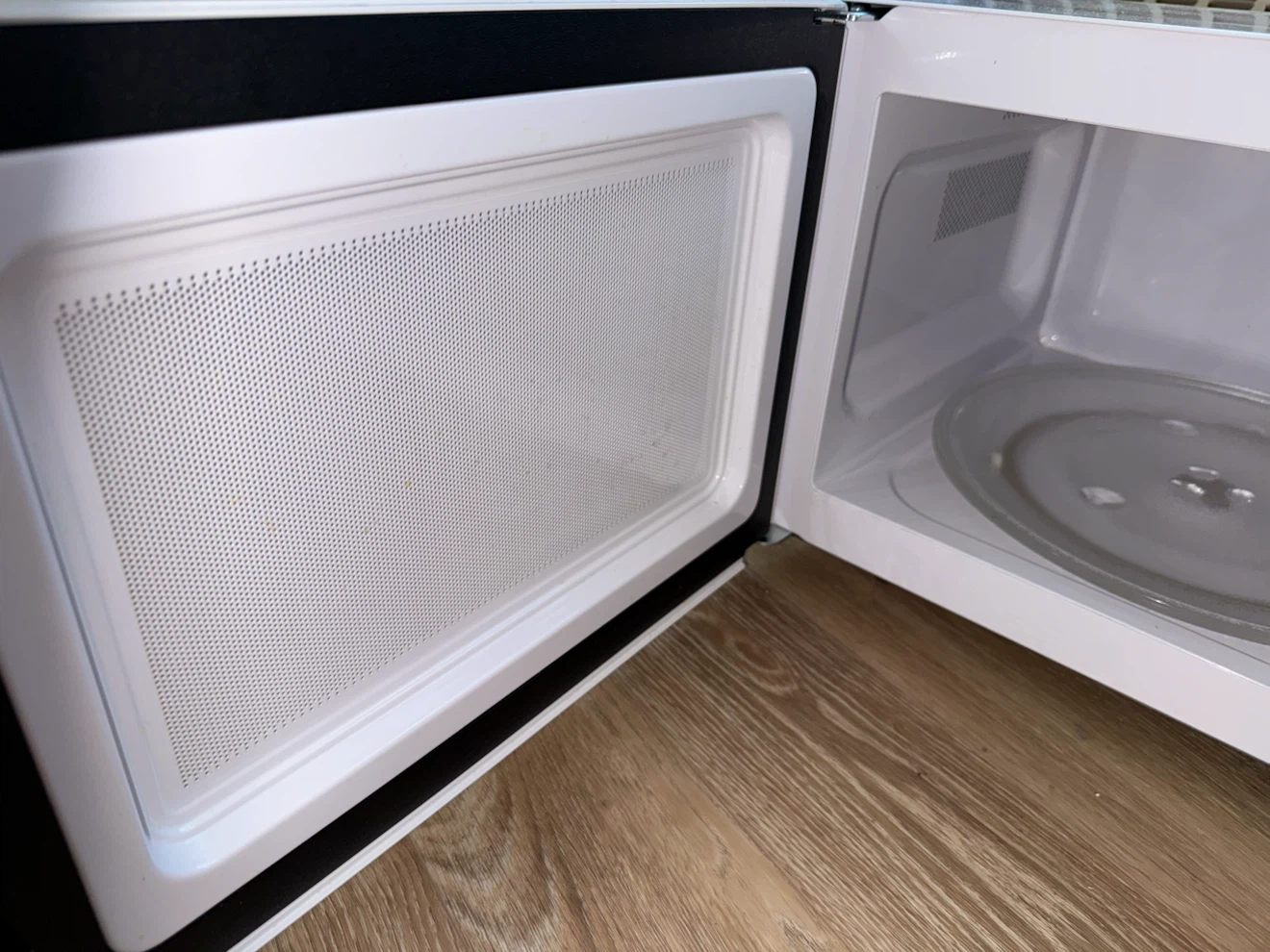 Magic Chef White Microwave 1.1 cu.ft - photo 5