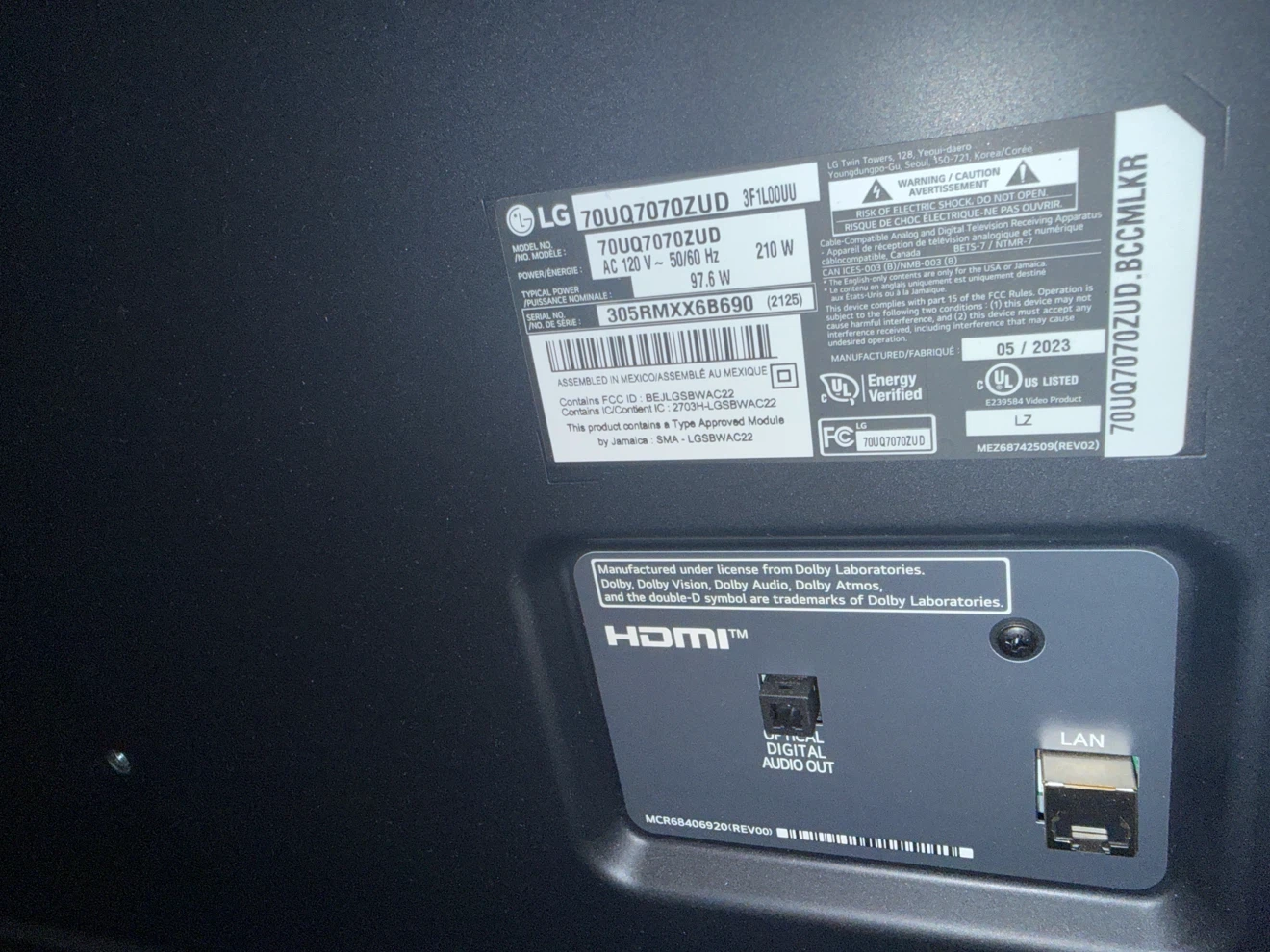70" LG 4K UHD Smart TV (Model: 70UQ7070ZUD) - Excellent Conditio - photo 2