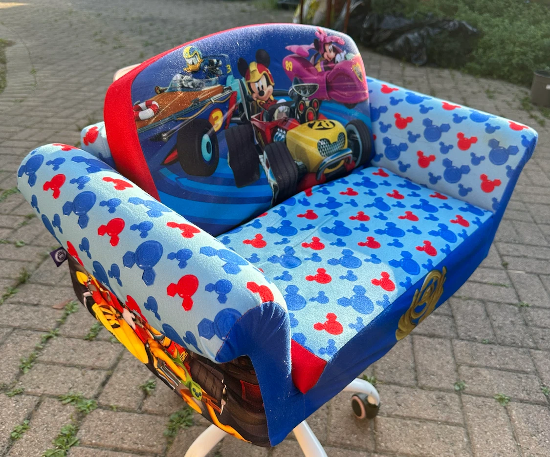 Mickey Mouse Clubhouse Kids Chair - photo 2